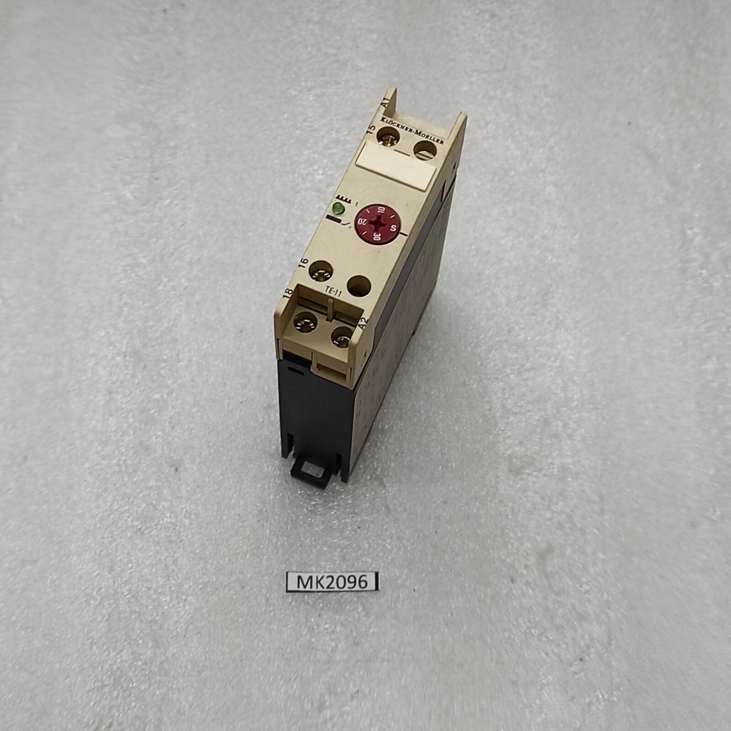 MOELLER TE 11-30 TIME DELAY RELAY 1.5-30SEC 208-250VAC