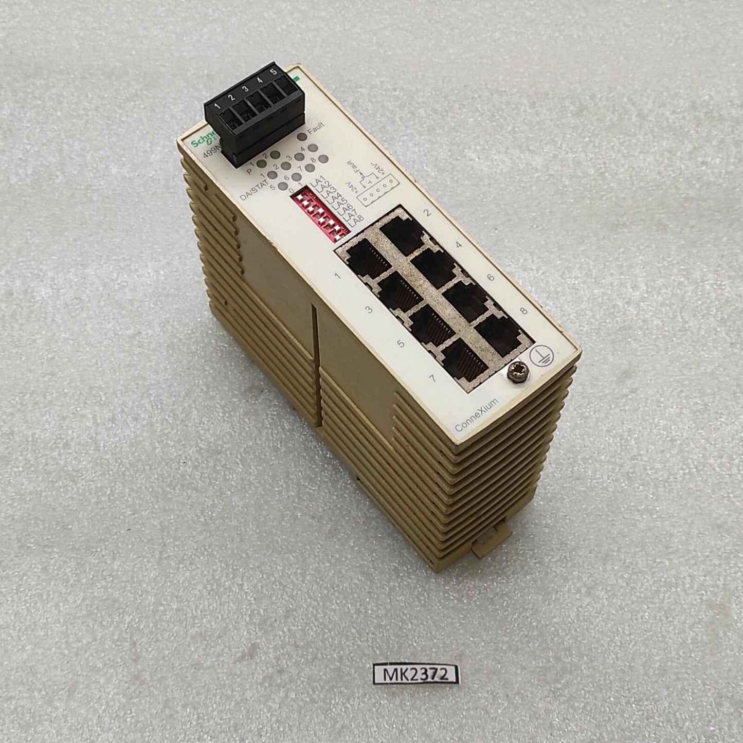 SE 499NES18100 CONNEXIUM SWITCH 8TX 10/100