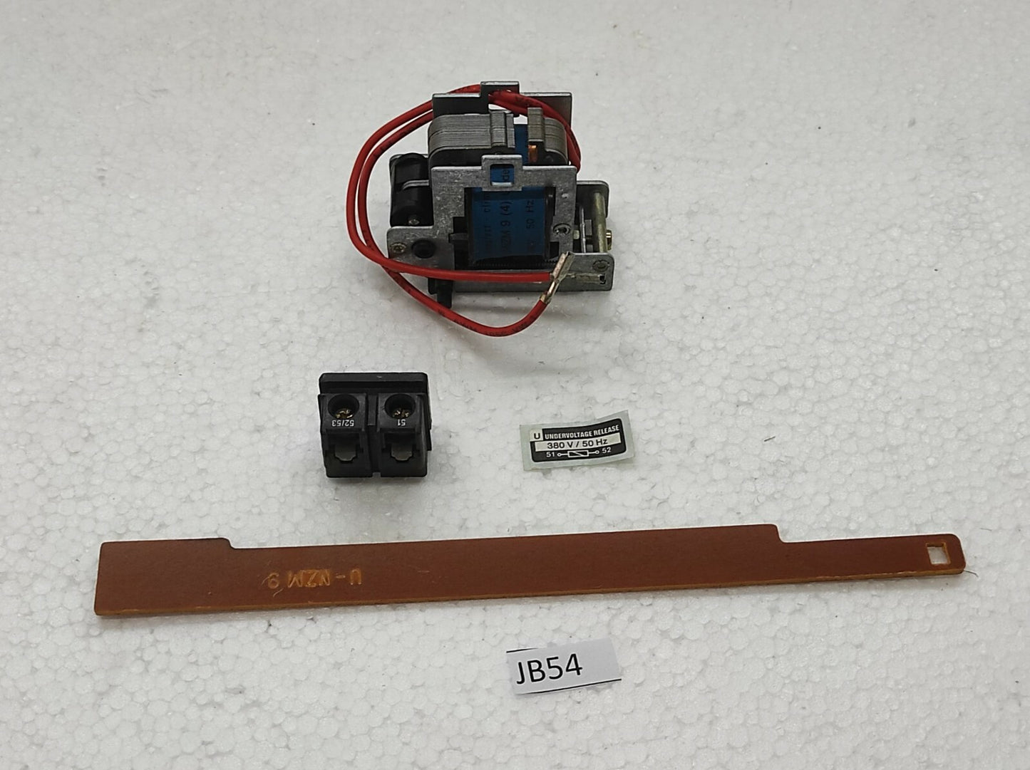 Moeller U-NZM9 Undervoltage Release 380V 50Hz AWA 123-700
