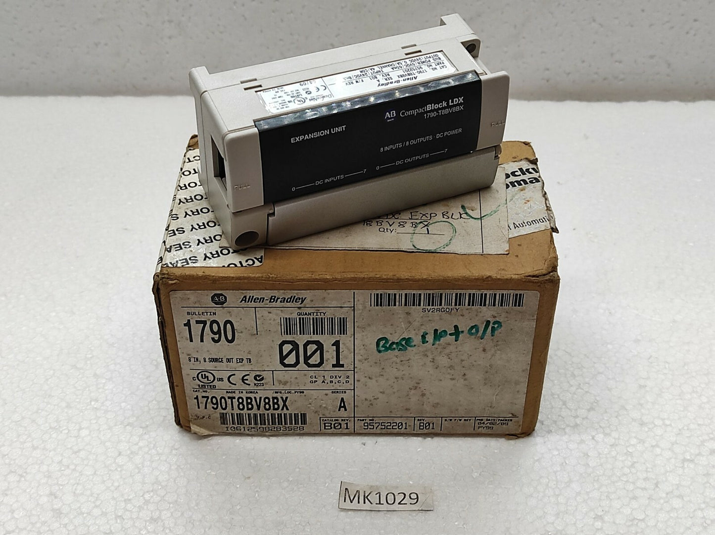 Allen Bradley CAT 1790-T8BV8BX Compact Block LDX Expansion Unit