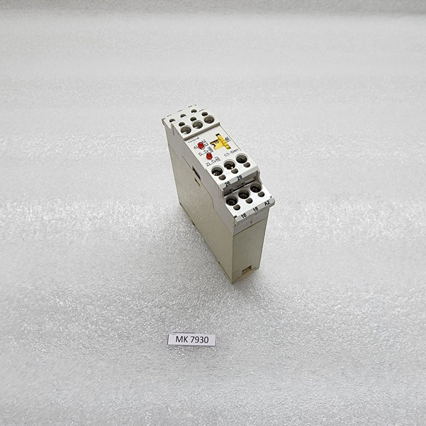 DOLD MK 9906.82/024 TIME CONTROL RELAY 0030502 220-240VAC/24VUC
