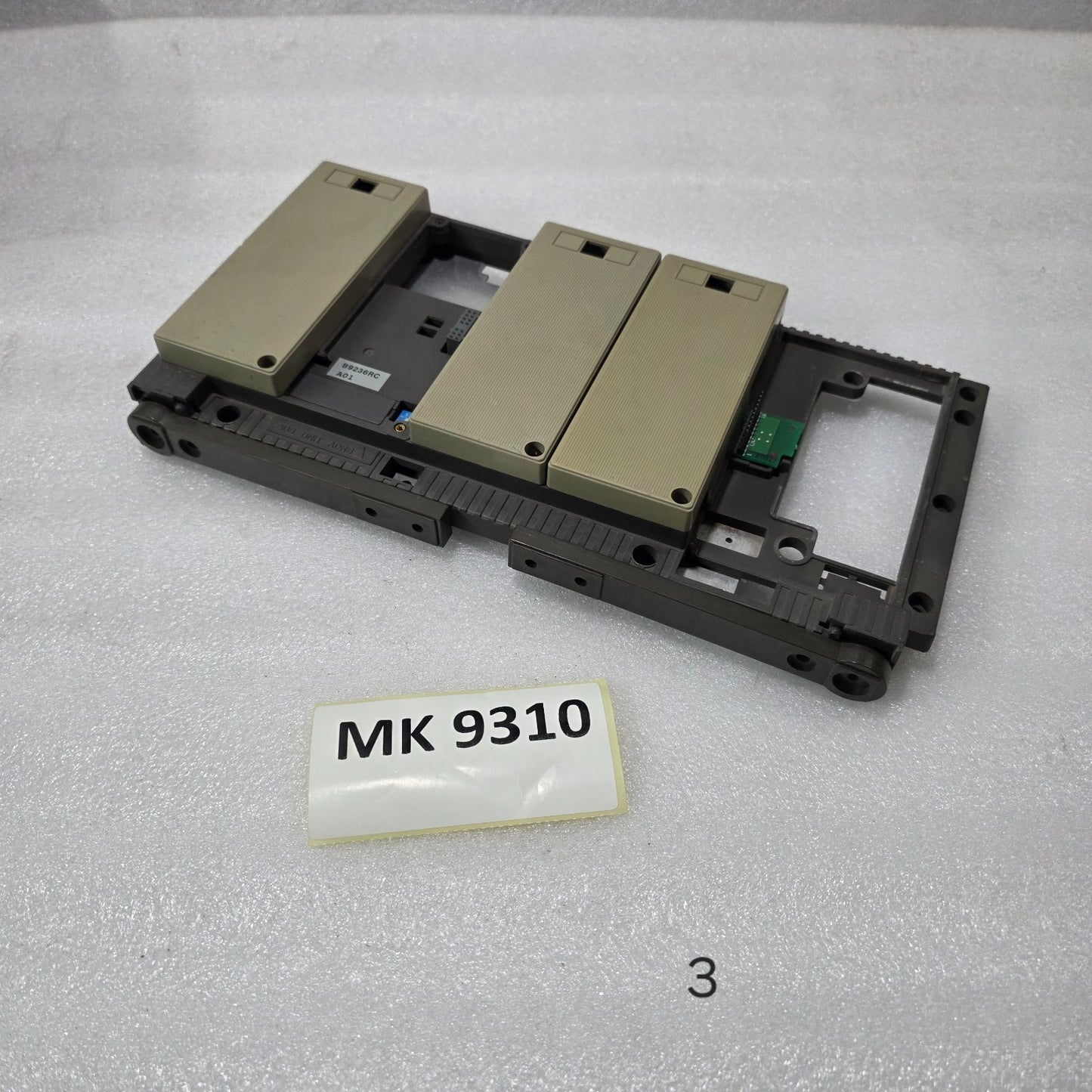 INDUSTRIAL CONTROL MODULE BASE UNIT B9236RC A01 | RACK MOUNT BACKPLANE ASSEMBLY