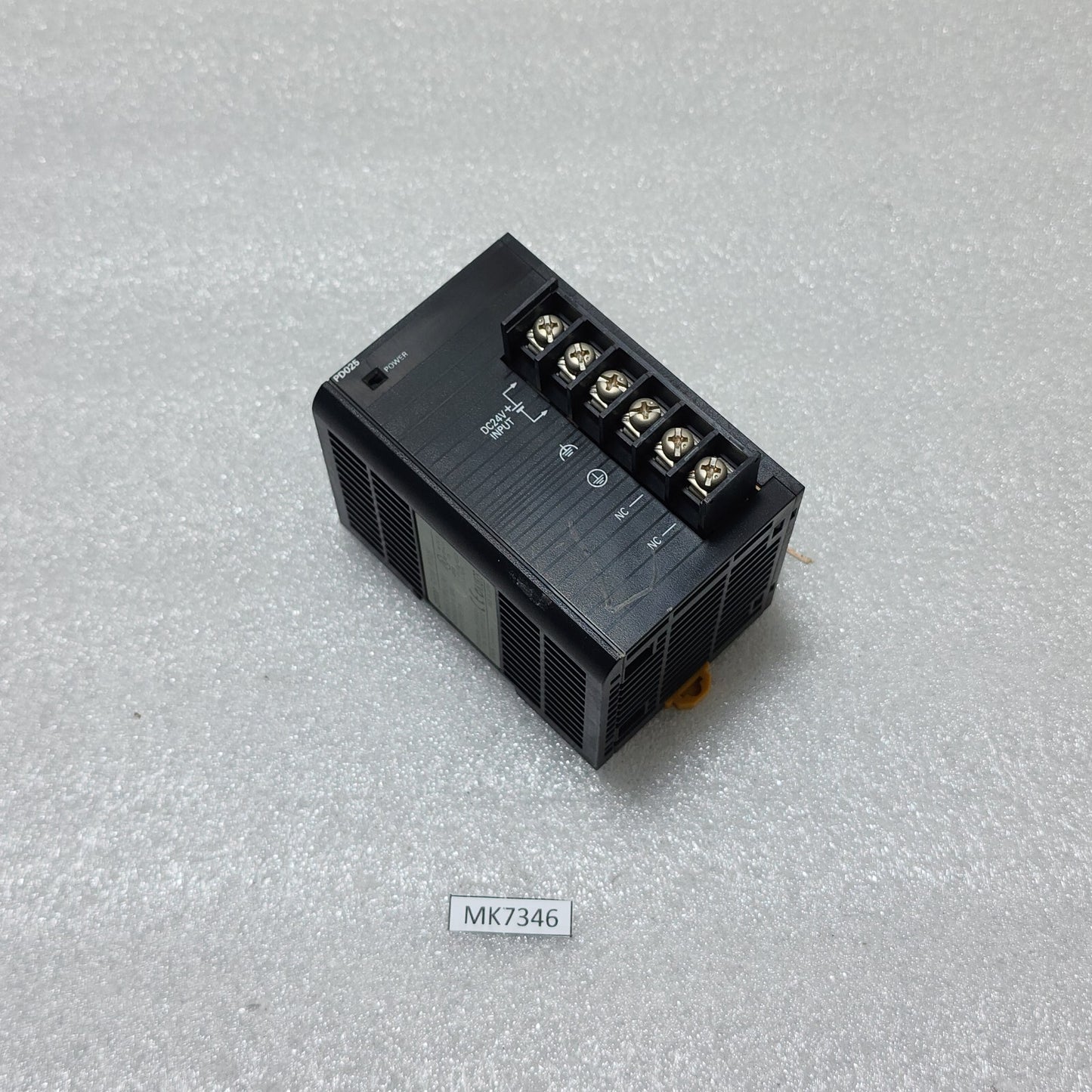 OMRON CJ1W-PD025 POWER SUPPLY UNIT