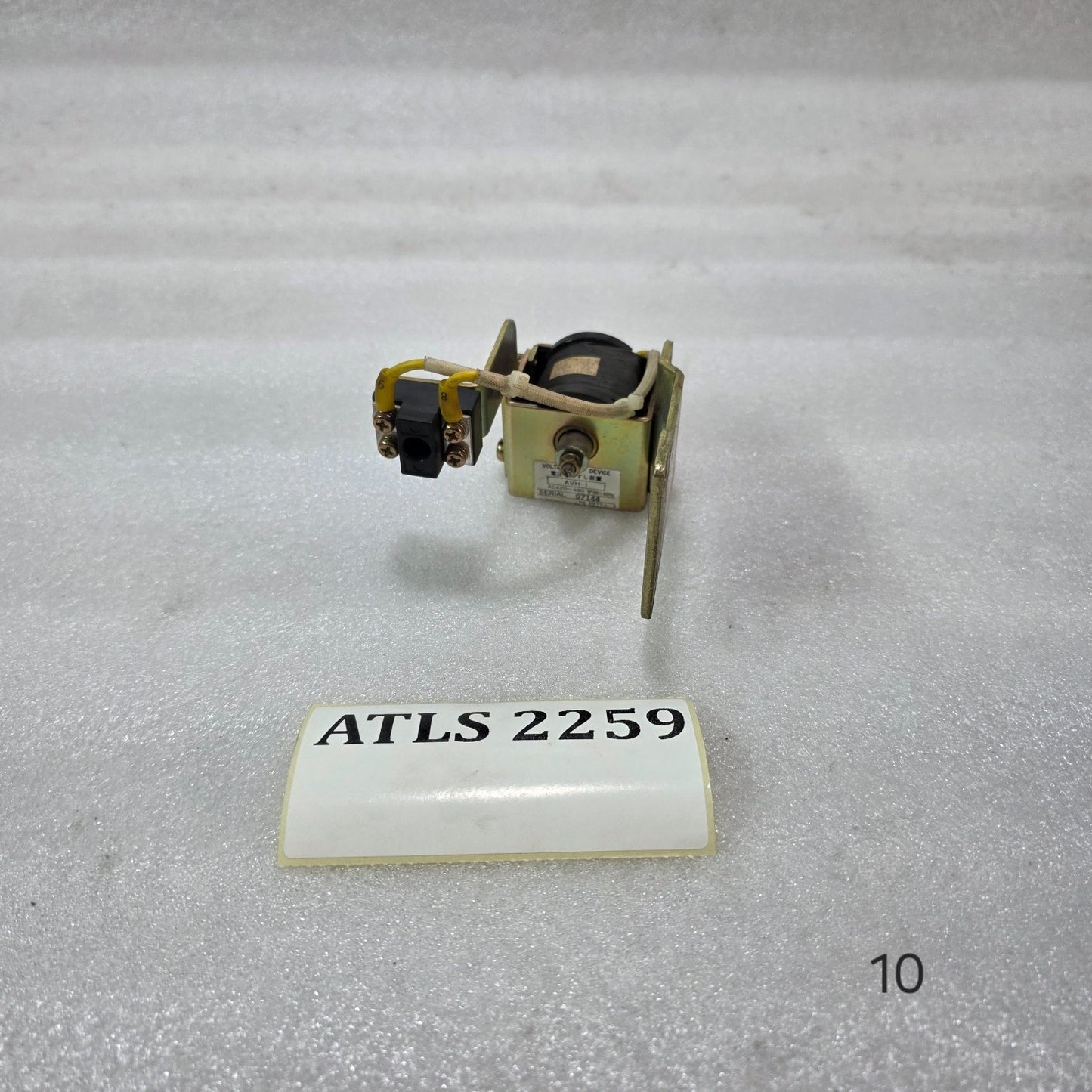 TERASAKI AVH-1 VOLTAGE TRIP DEVICE NA-5977-1-3 |420–480V AC UNDERVOLTAGE RELEASE