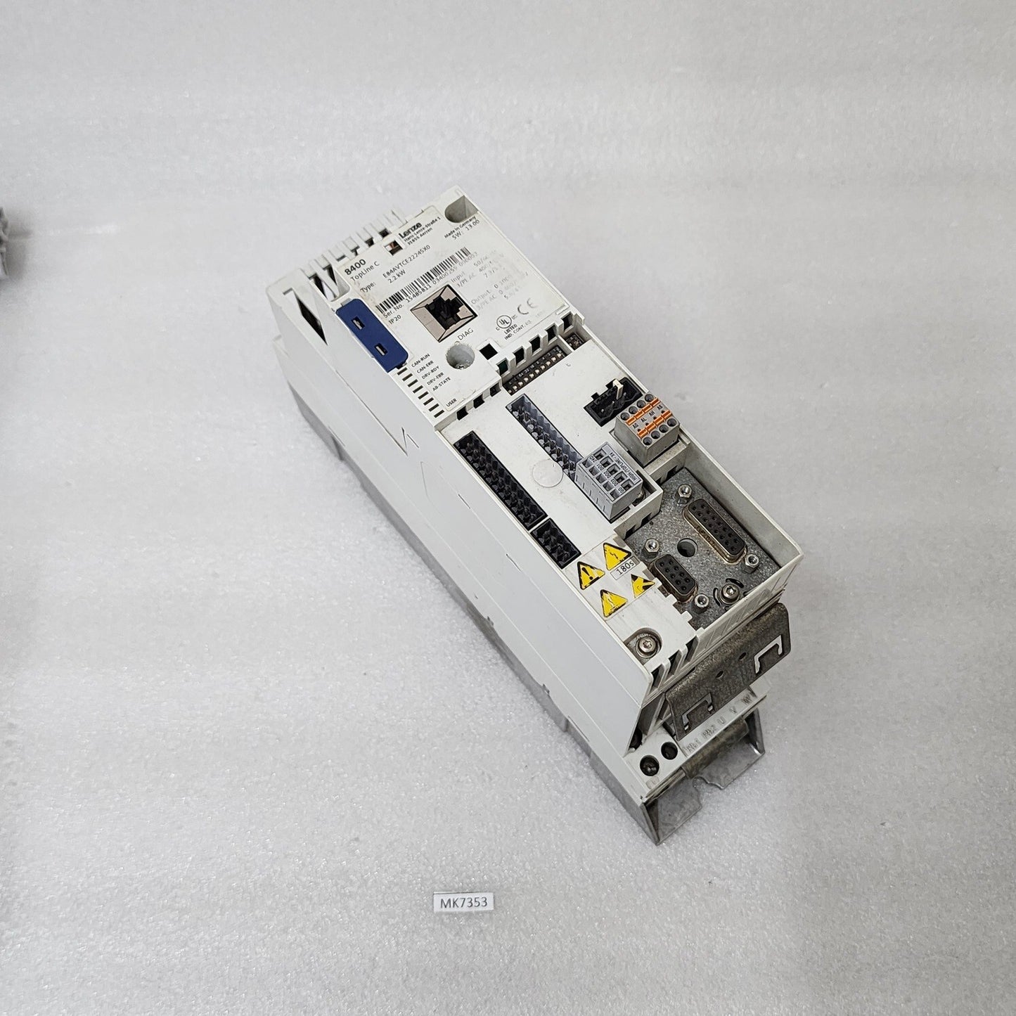 LENZE E84AVTCE2224SX0 2.2kW 3PH AC DRIVE 8400 TOPLINE C 15485811