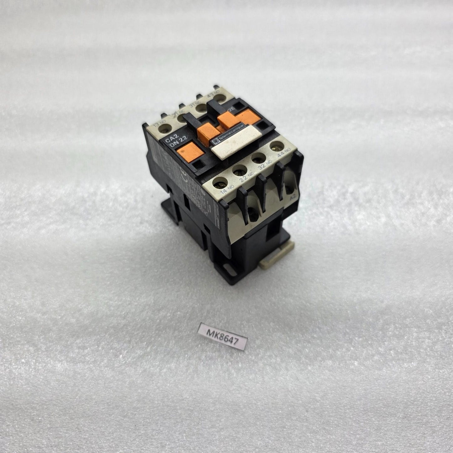 TELEMECANIQUE CA2 DN 22 MAGNETIC CONTACTOR 10A 230V