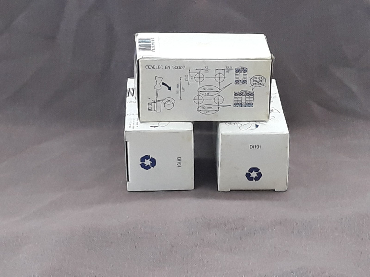 CEMA P9XPLRGD ILLUMINATED RED PUSH BUTTON 185491