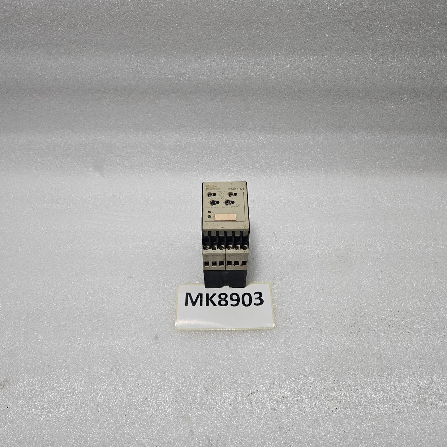 TELEMECANIQUE RM3LA111MU7 LIQUID LEVEL CONTROL RELAY, RM3 SERIES DAMAGE