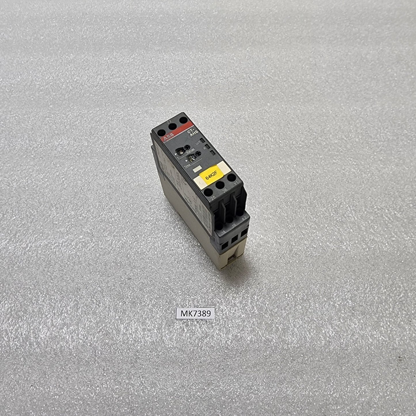 ABB CT-AHS.22 OFF DELAY WITH AUX VOLTAGE TIME RELAY 1SVR630110R3300 24-240VAC/24