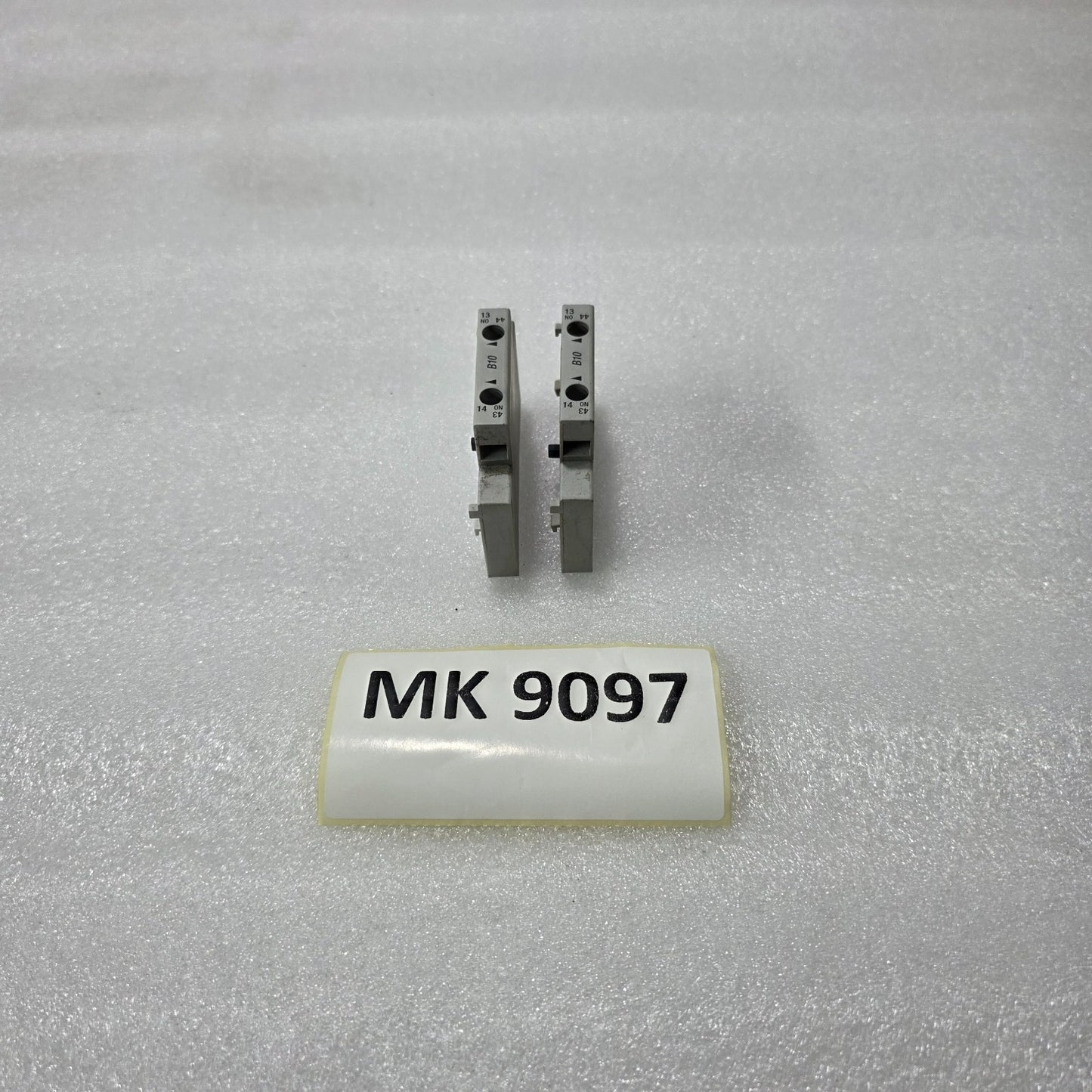 ALLEN BRADLEY 100-S AUXILIARY CONTACT BLOCK 10A – SER B