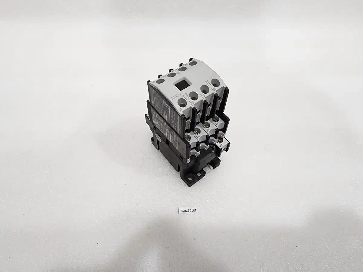 MOELLER DIL R 40 CONTROL RELAY COIL VOLTAGE 230V 22DIL