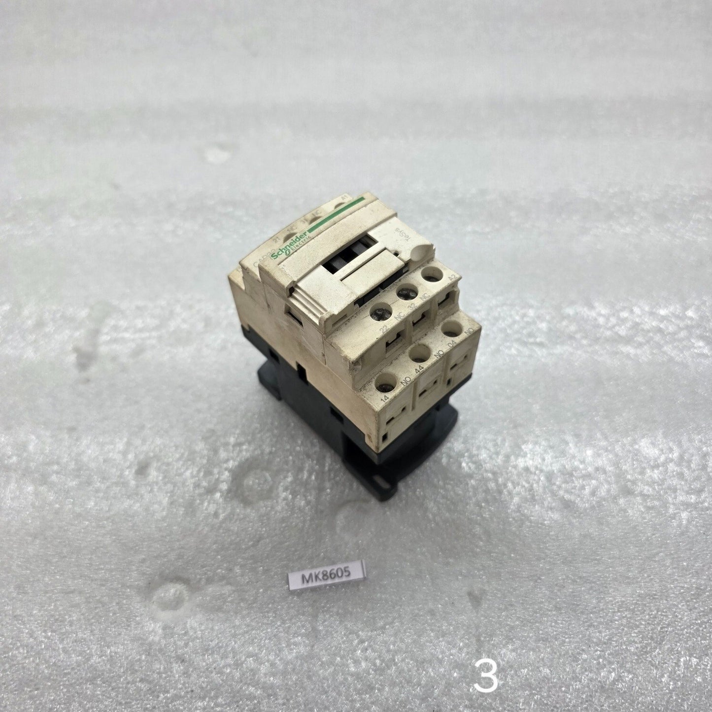 CAD32 CONTROL RELAY LOT OF 3 UNIT