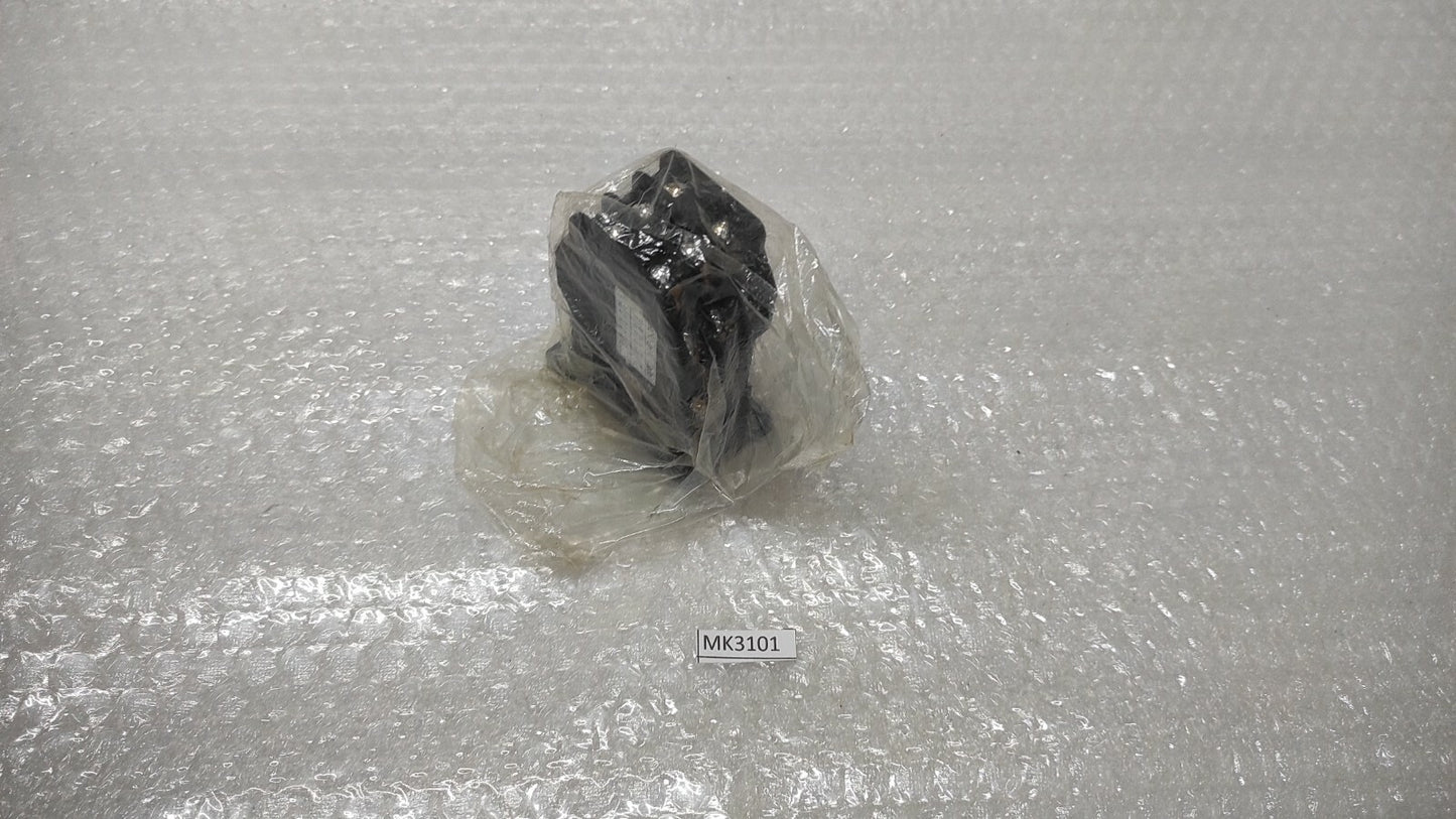 FUJI ELECTRIC SRC50-2F/X (3A3B) MAGNETIC CONTACTOR 380-440V