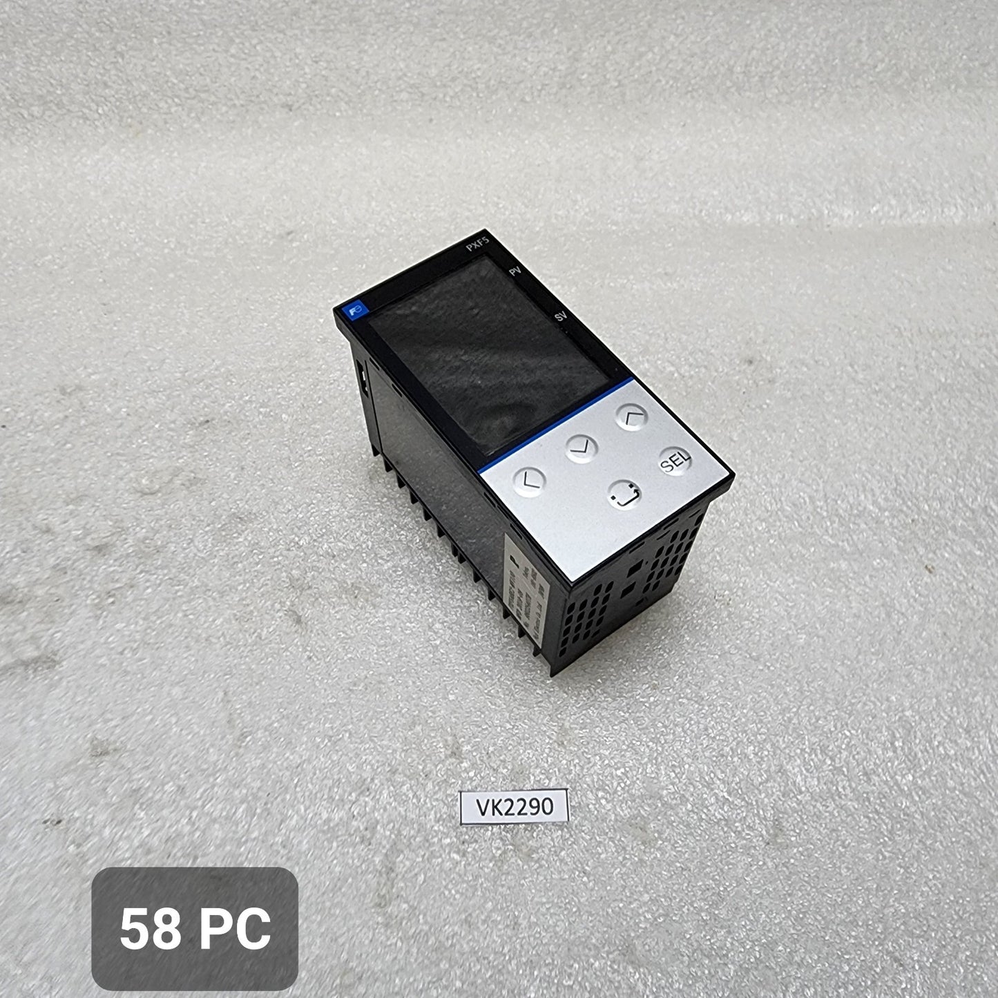 FUJI ELECTRIC PXF5ABE2-MV100-P TEMPERATURE CONTROLLER 100-240VAC