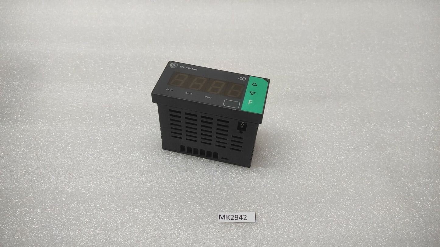 GEFRAN 40T-72-4-00-RR-00-9-000 DIGITAL PANEL METER 11-27VDC/18-27VAC 4.5VA