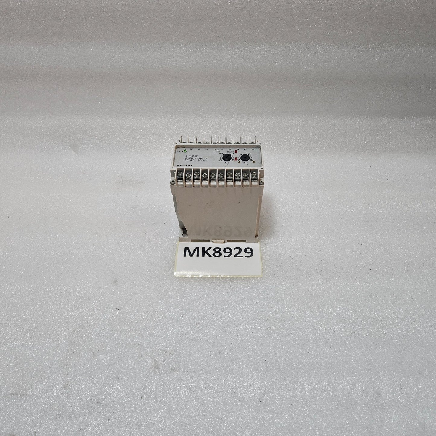 SELCO T2200-02 3-PHASE OVERCURRENT RELAY 400/450VAC 5A LATCHING PROTECTION RELAY