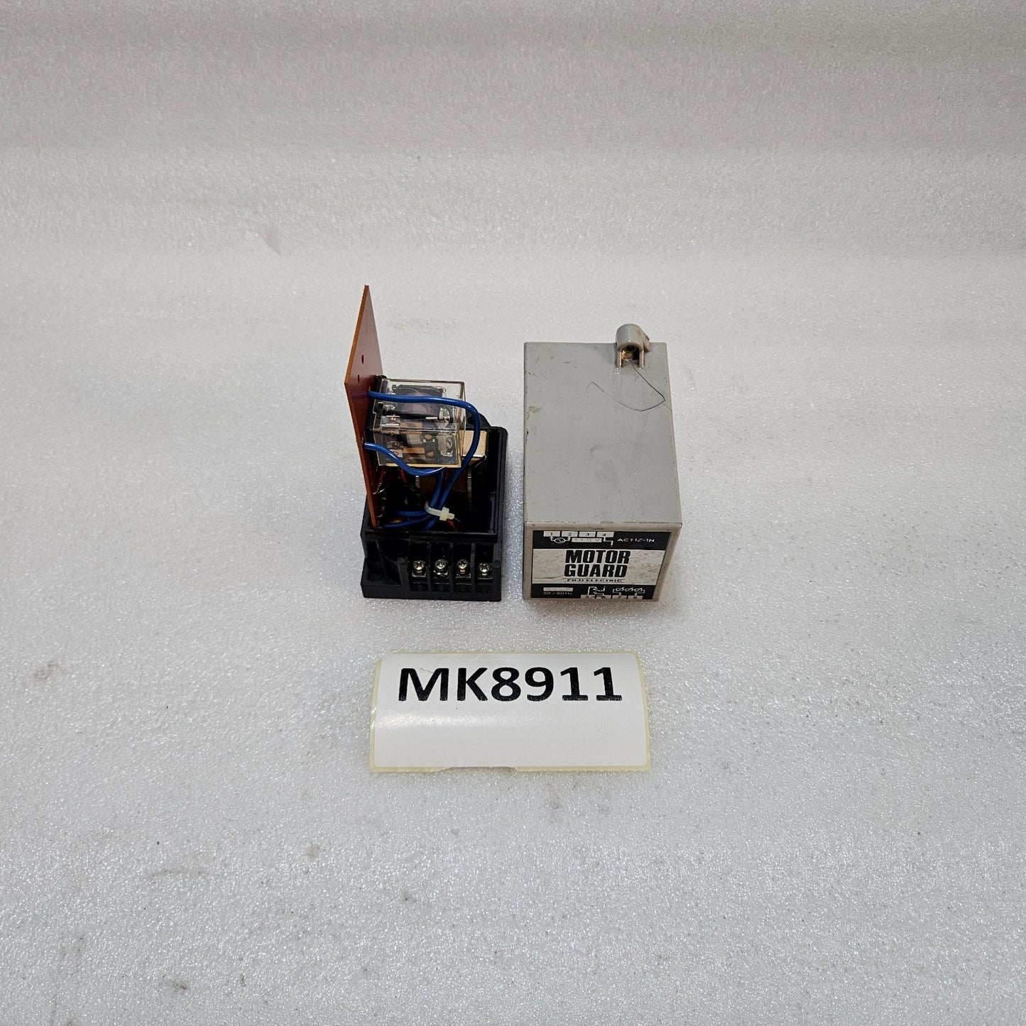 FUJI MOTOR GUARD ACT1Z-1N MOTOR PROTECTION RELAY 115V 50/60HZ BODY BROKEN