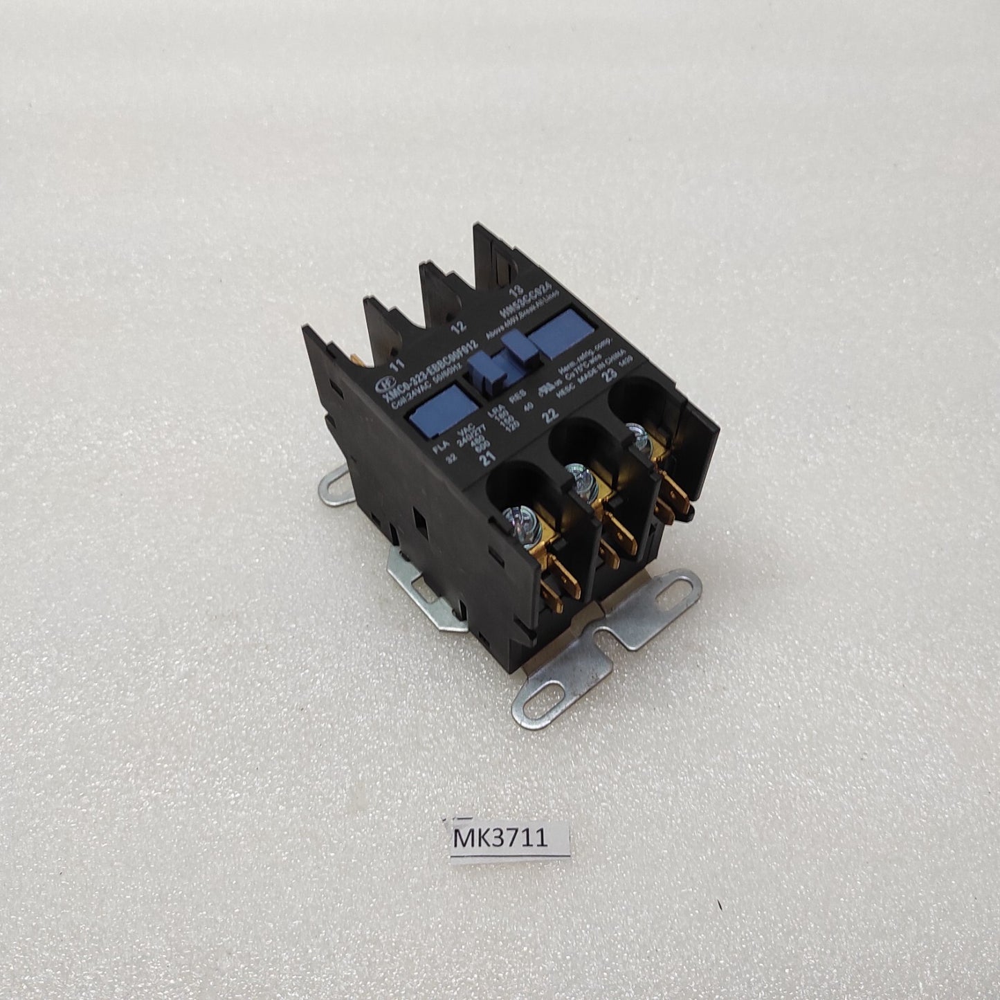 CARRIER XMC0-323-EBBC00F012 CONTACTOR HM53CC024 COIL VOLTAGE 24VAC