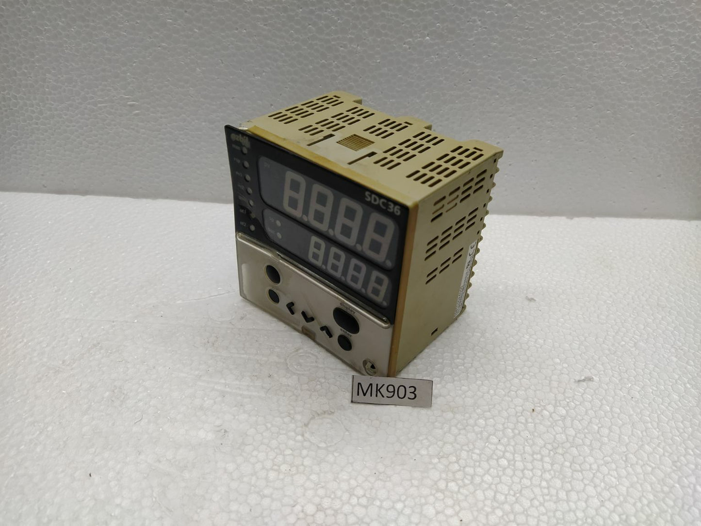 Yamatake Azbil SDC 36 Digital Indicating Controller C36TC0UA4000
