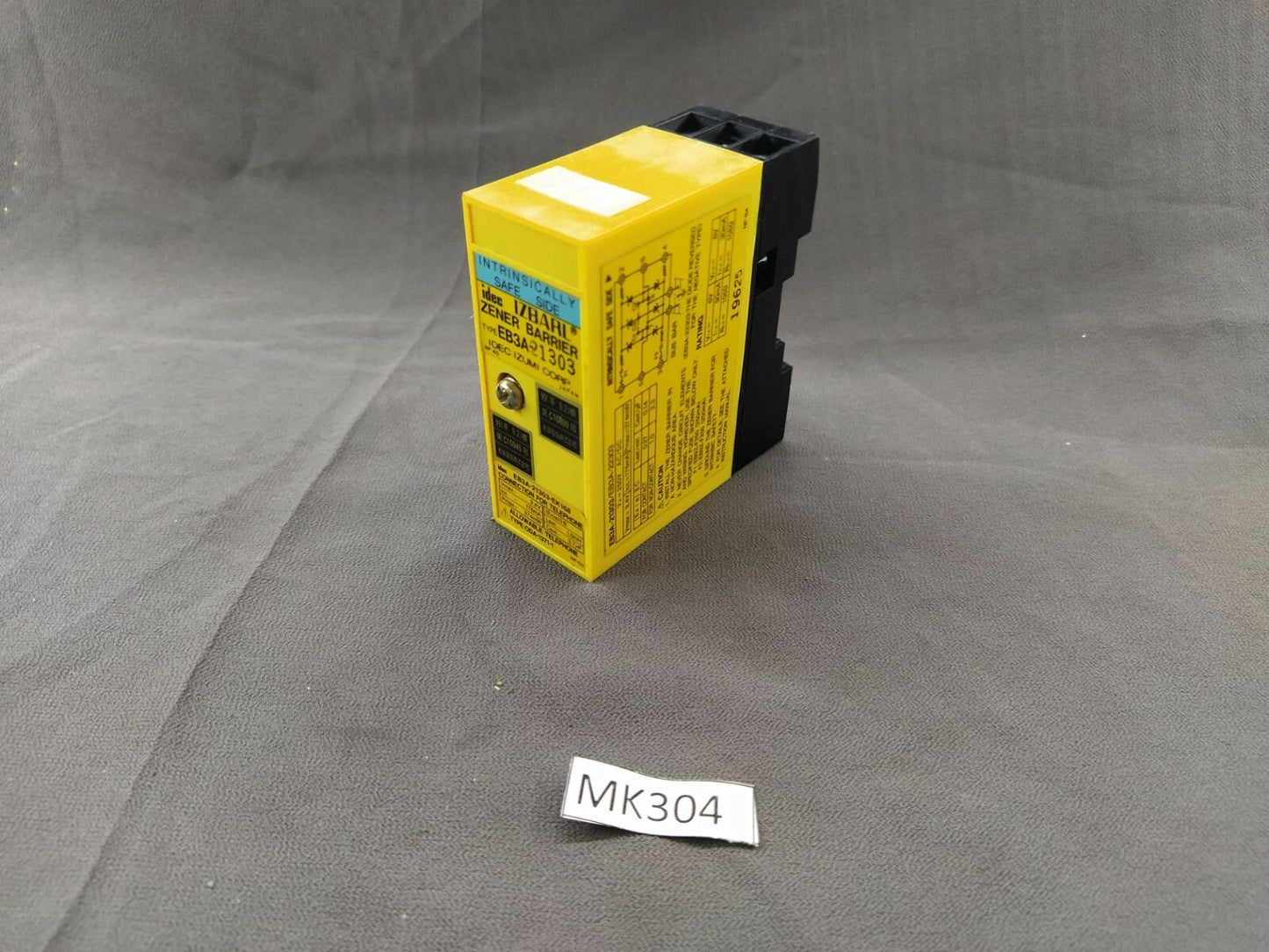 IDEC IZBARL EB3A-21303 Zener Barrier EB3A-21303-EK168