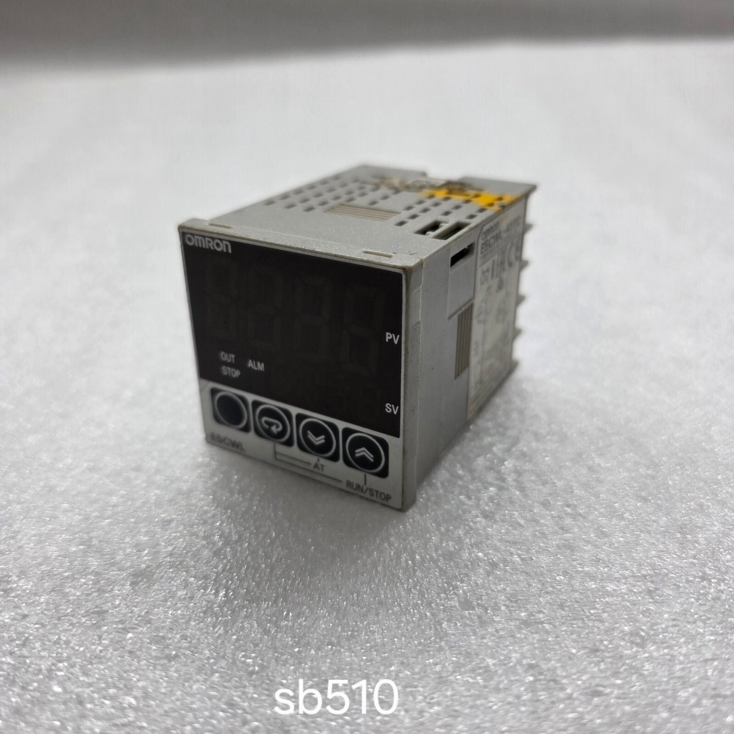 OMRON E5CWL-R1TC TEMPERATURE CONTROLLER 100-240VAC
