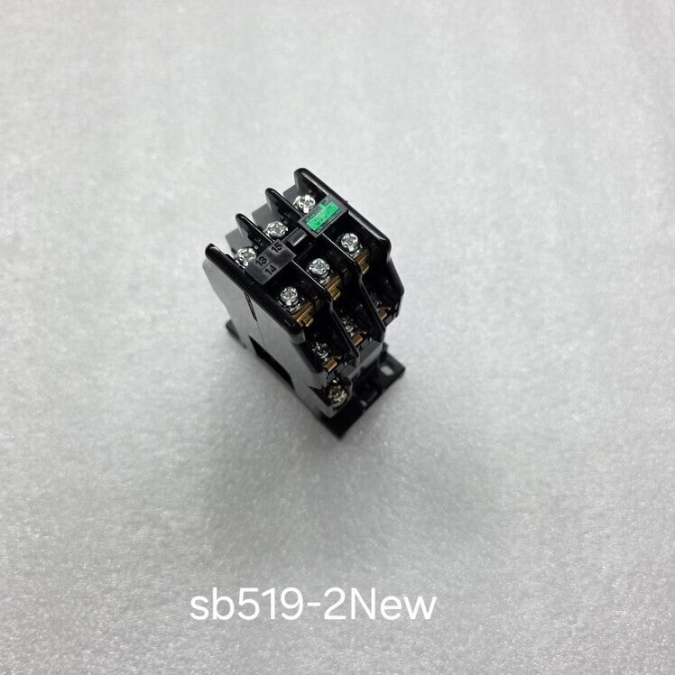 FUJI ELECTRIC SRC50-2U/X (3a3b) MAGNETIC CONTACTOR 100-110V