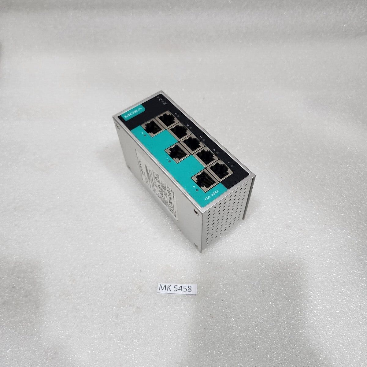 MOXA EDS-208A ETHERNET SWITCH 3093001000332 12/24/48VDC