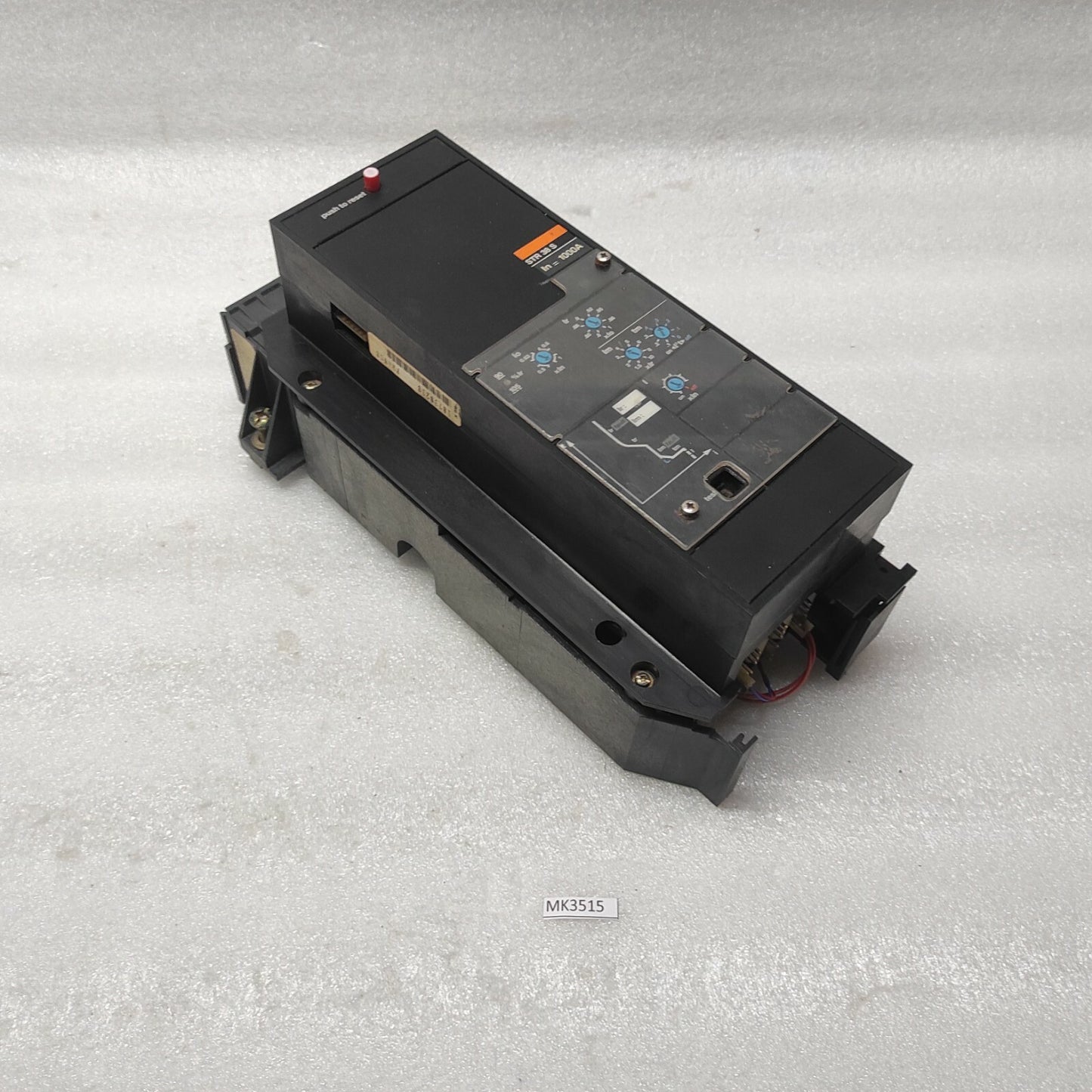 MERLIN GERIN STR38S MASTERPACT CIRCUIT BREAKER 1000A
