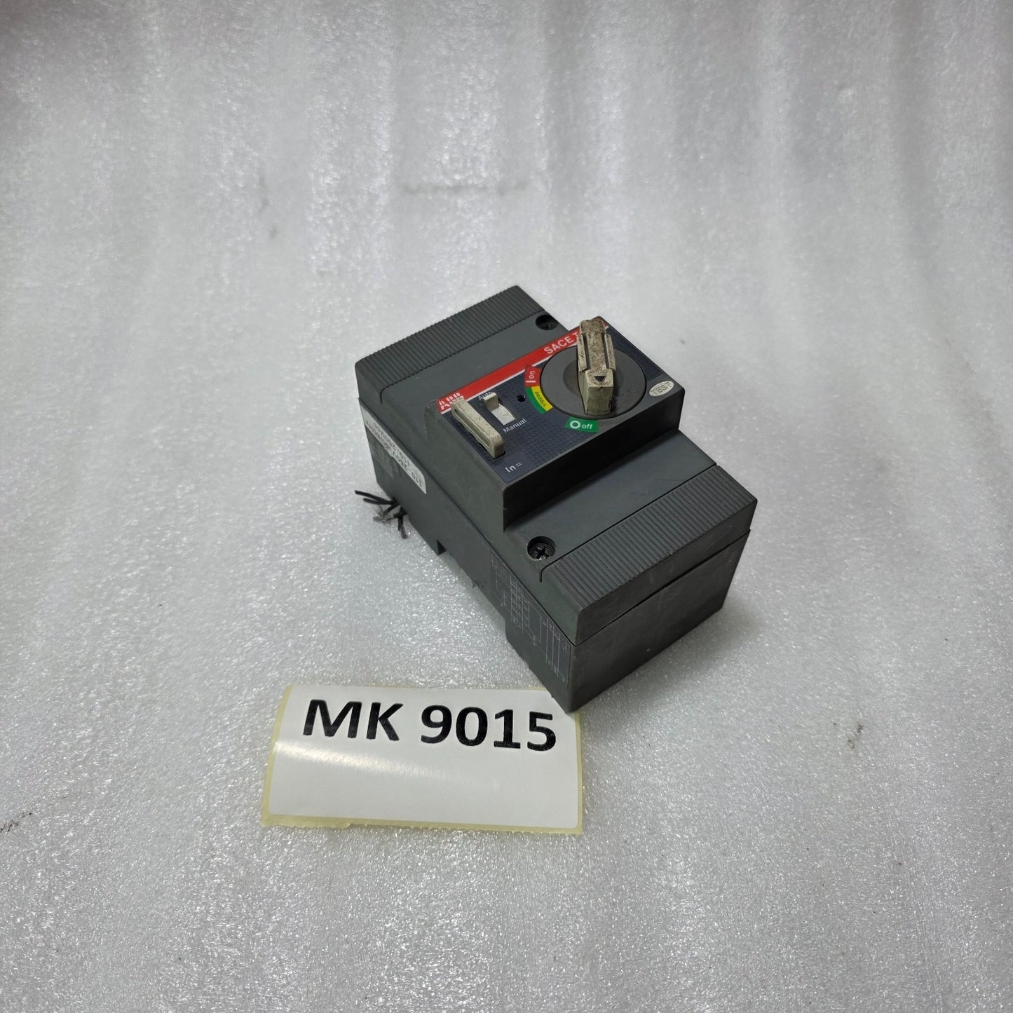 ABB SACE TMAX ROTARY CIRCUIT BREAKER CONTROL UNIT RL882H09A 110–250V AC/DC