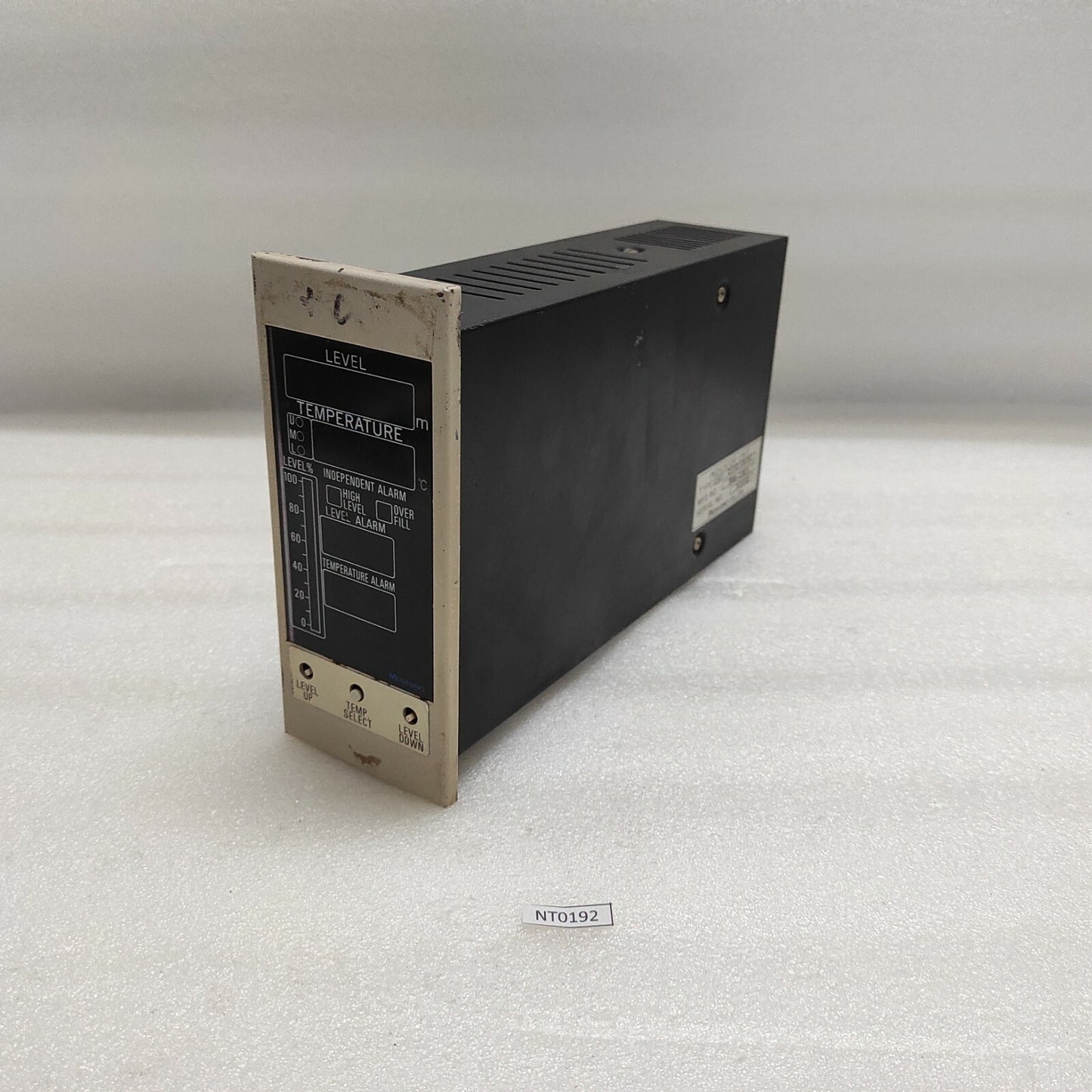MUSASINO UM1-C13210002 LEVEL CONTROLLER 94A-0325