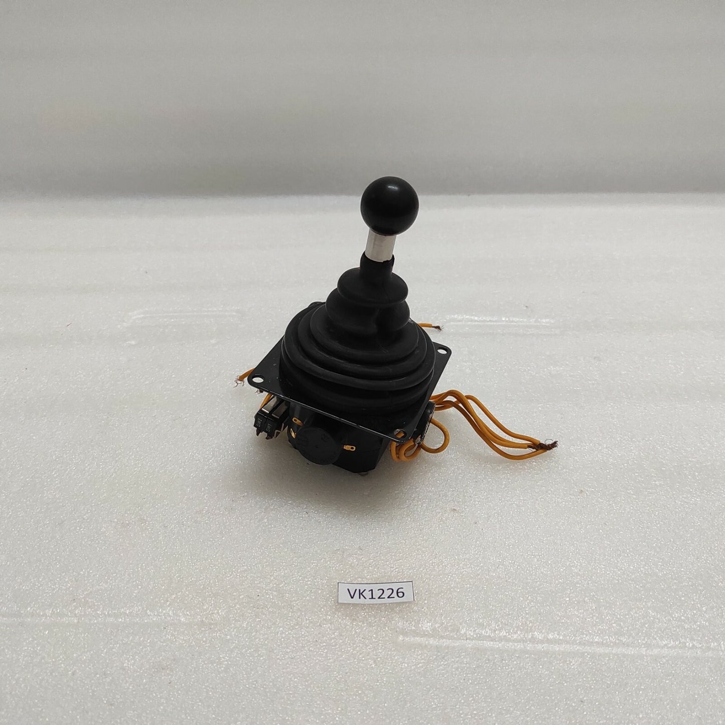 ETI SYSTEMS J50-CR2T4-SMB JOYSTICK CONTROLLER