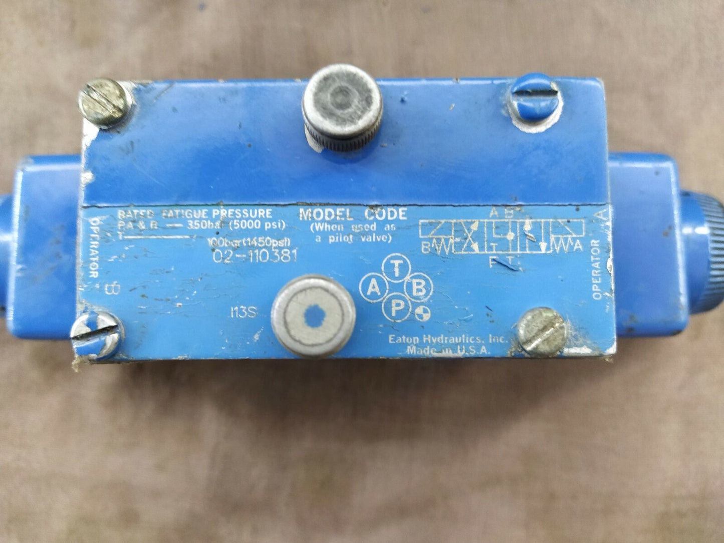 Eaton 02-110381 Solenoid Valve 02110381