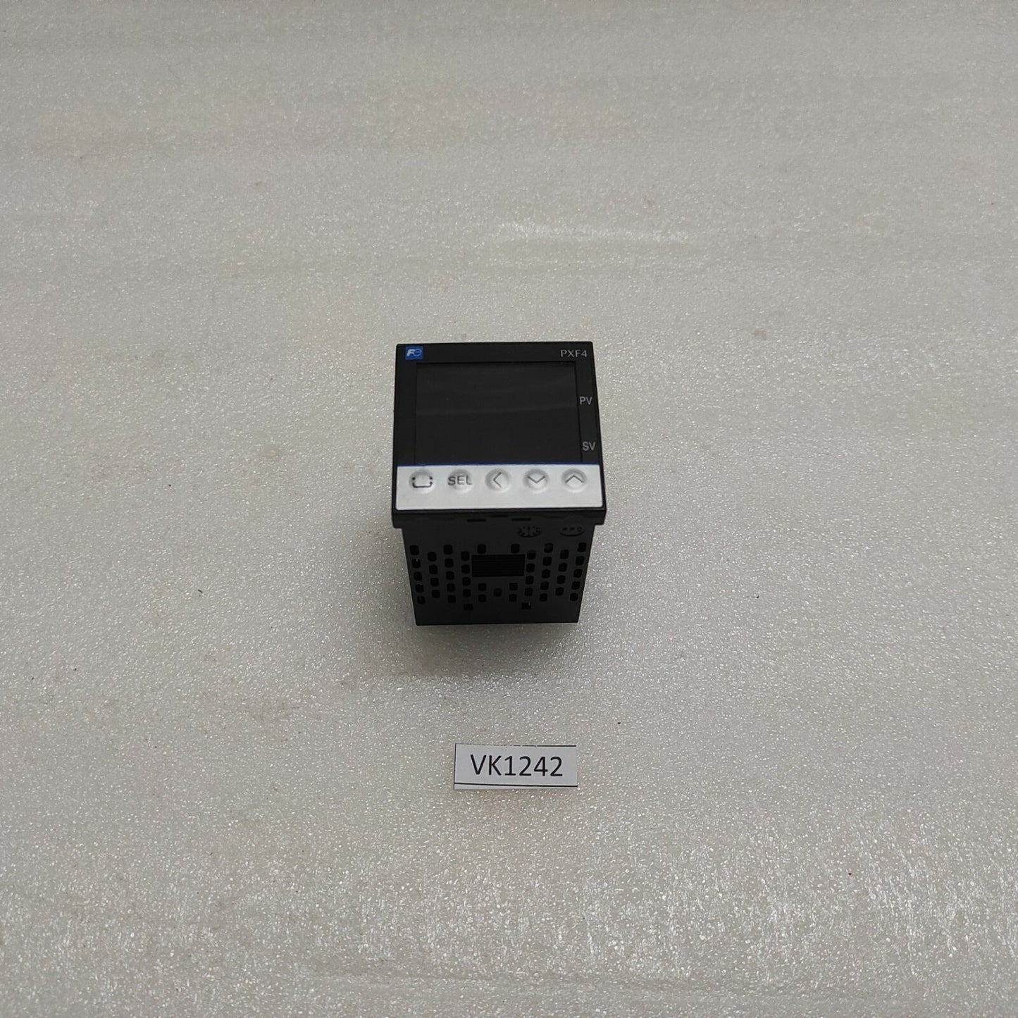 FUJI ELECTRIC PXF4 TEMPERATURE CONTROLLER PXF4ABY2-1BY00-P 100-240V 48X48 MM