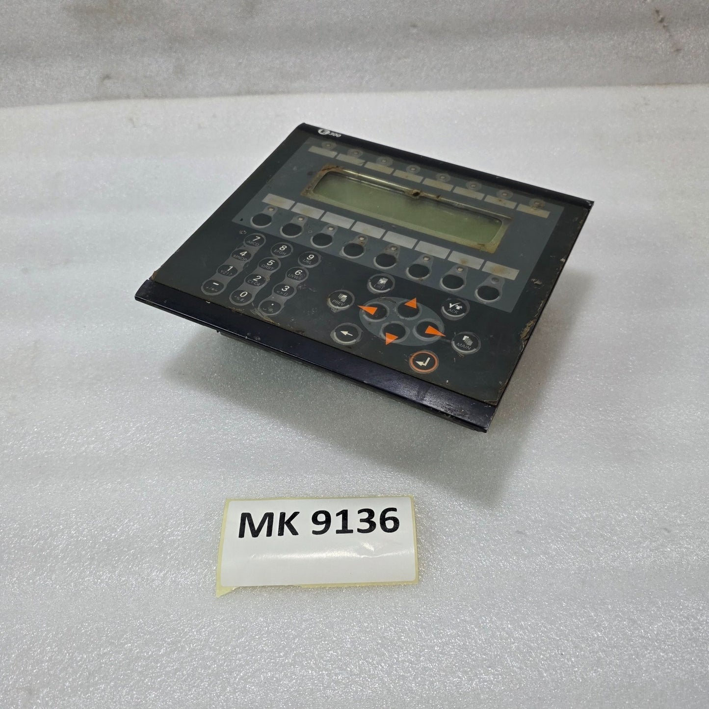 BEIJER ELECTRONICS E300 HMI PANEL – 24VDC INDUSTRIAL DISPLAY 04380A