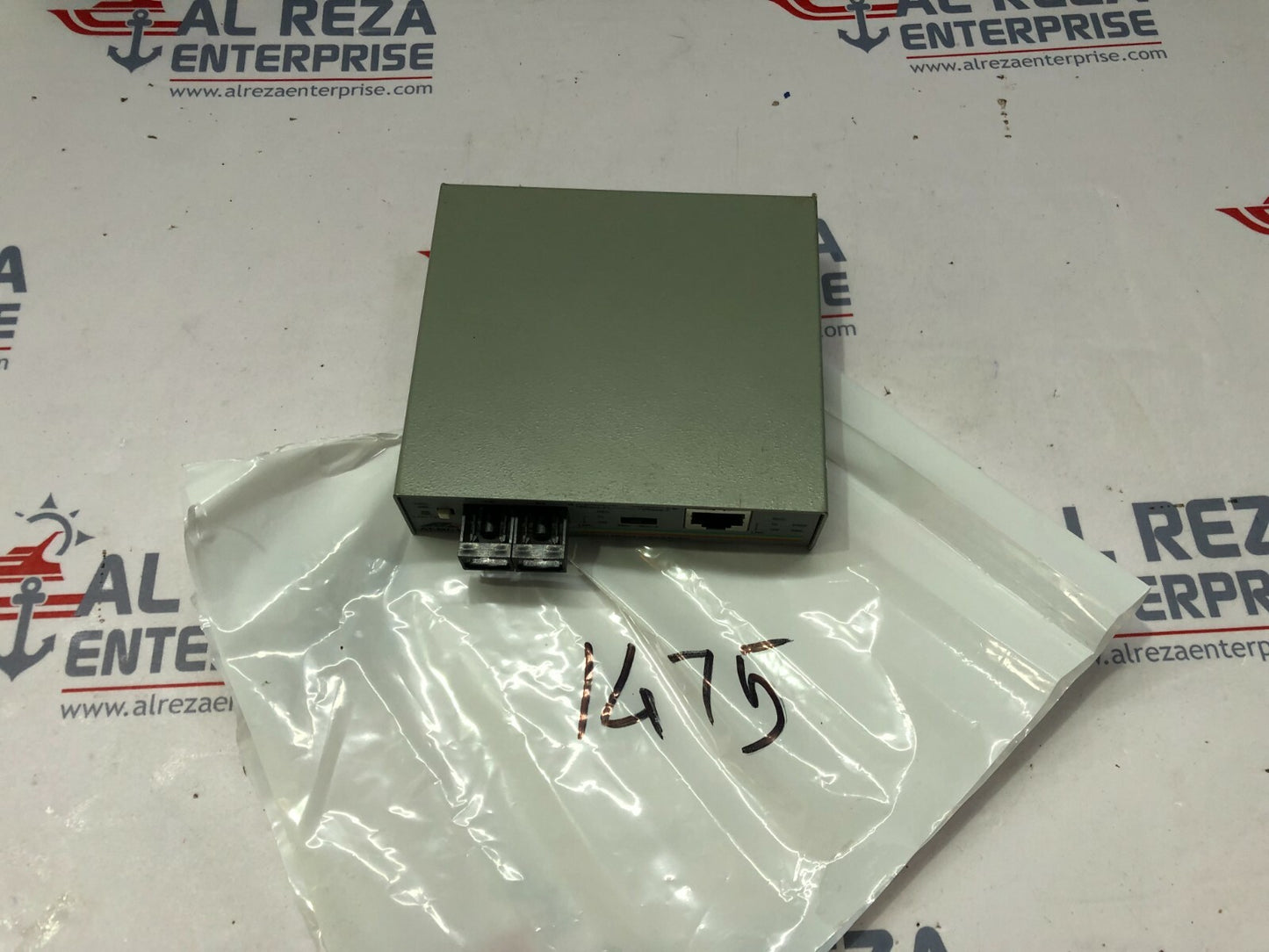 ALLIED TELESIS AT-MC116XL 10/100M AUTO-NEGOTIATION MEDIA CONVERTER 12VDC