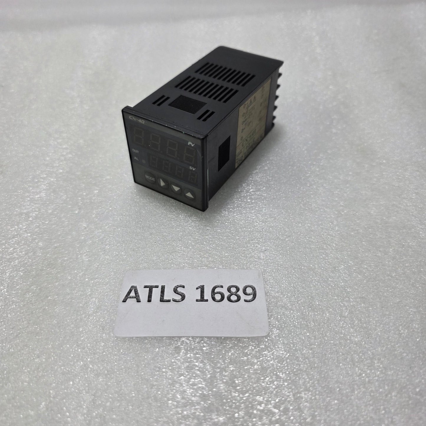 TOHO CN-40 DIGITAL TEMPERATURE CONTROLLER 100–240V AC PID CONTROLLER