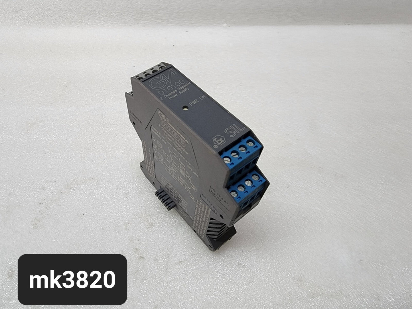 GM INTERNATIONAL D1010D/B 2-CHANNEL REPEATER POWER SUPPLY 24VDC D1010D