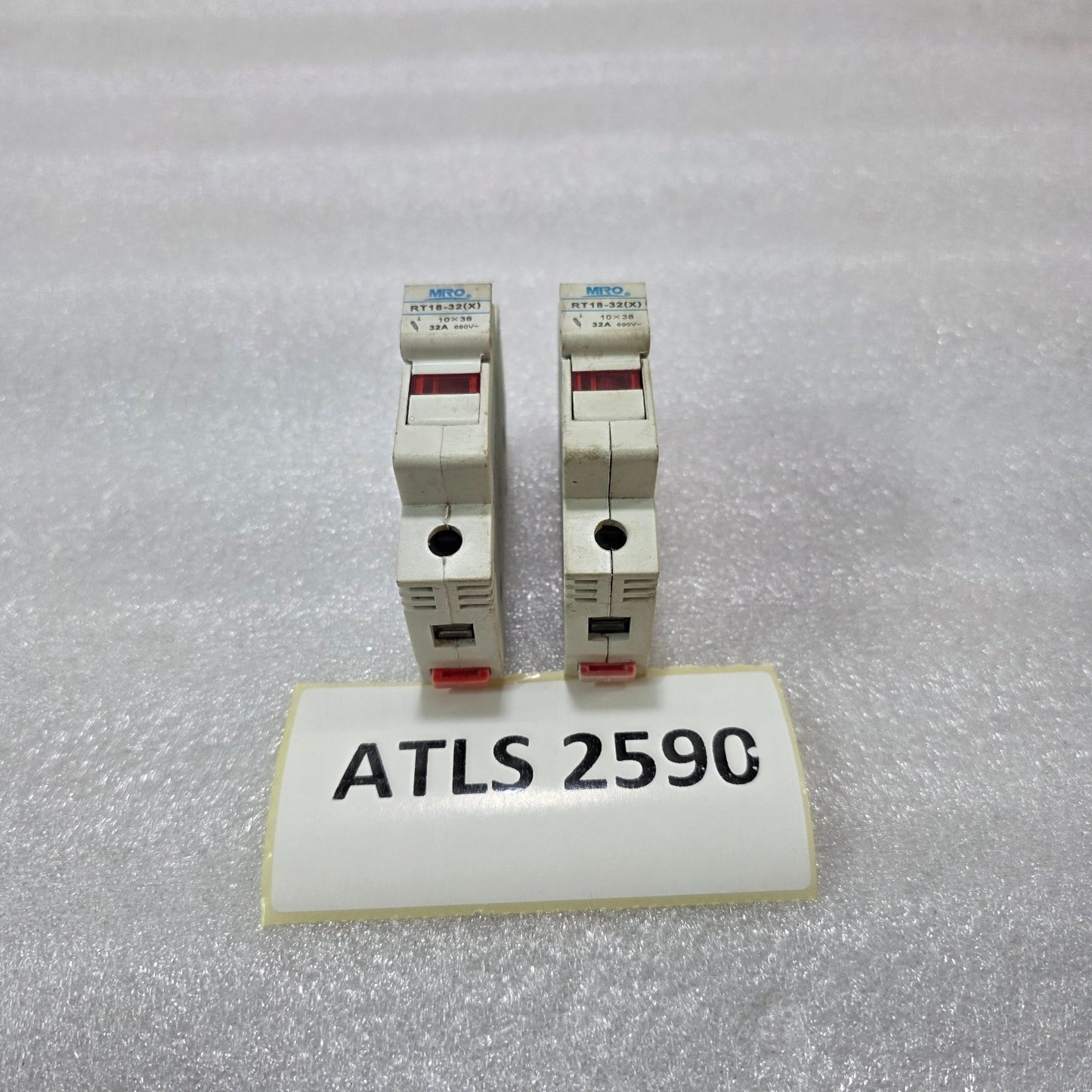 MRO RT18-32(X) 32A 1-POLE DIN RAIL FUSE HOLDER WITH INDICATOR 690V 10x38mm INDUS