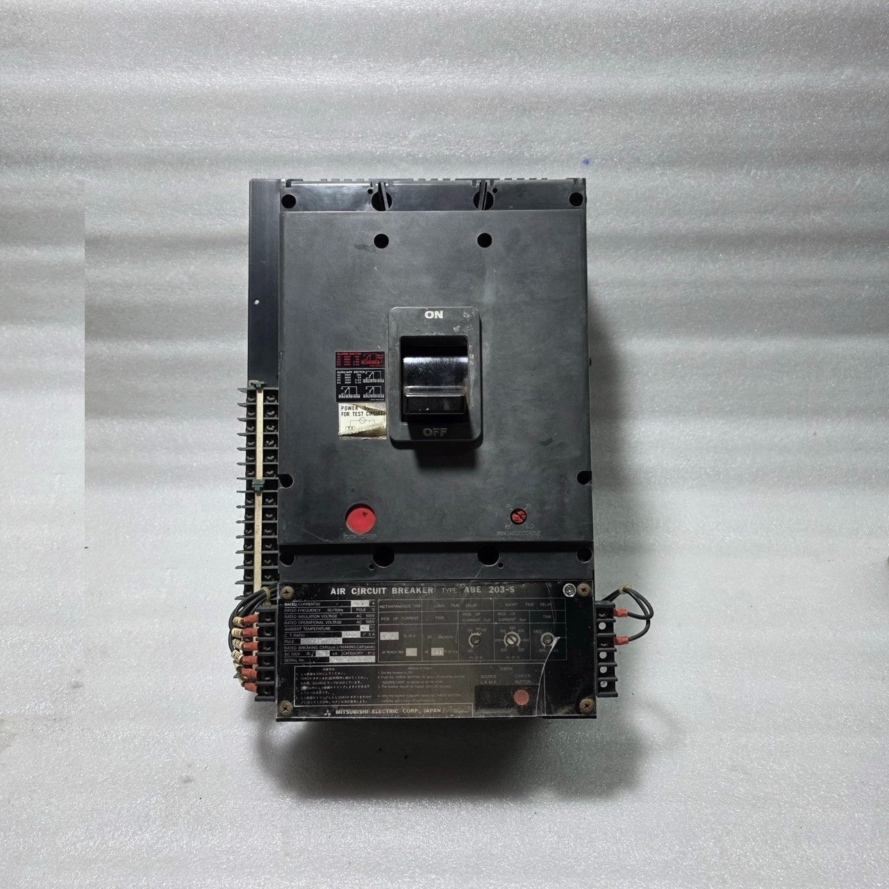 MITSUBISHI ABE 203-S AIR CIRCUIT BREAKER 104 A