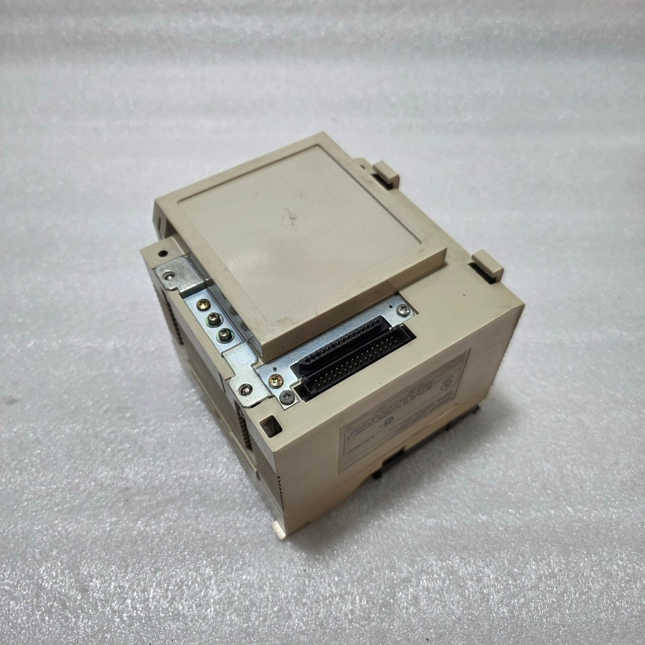 OMRON C200H-PS221 POWER SUPPLY MODULE
