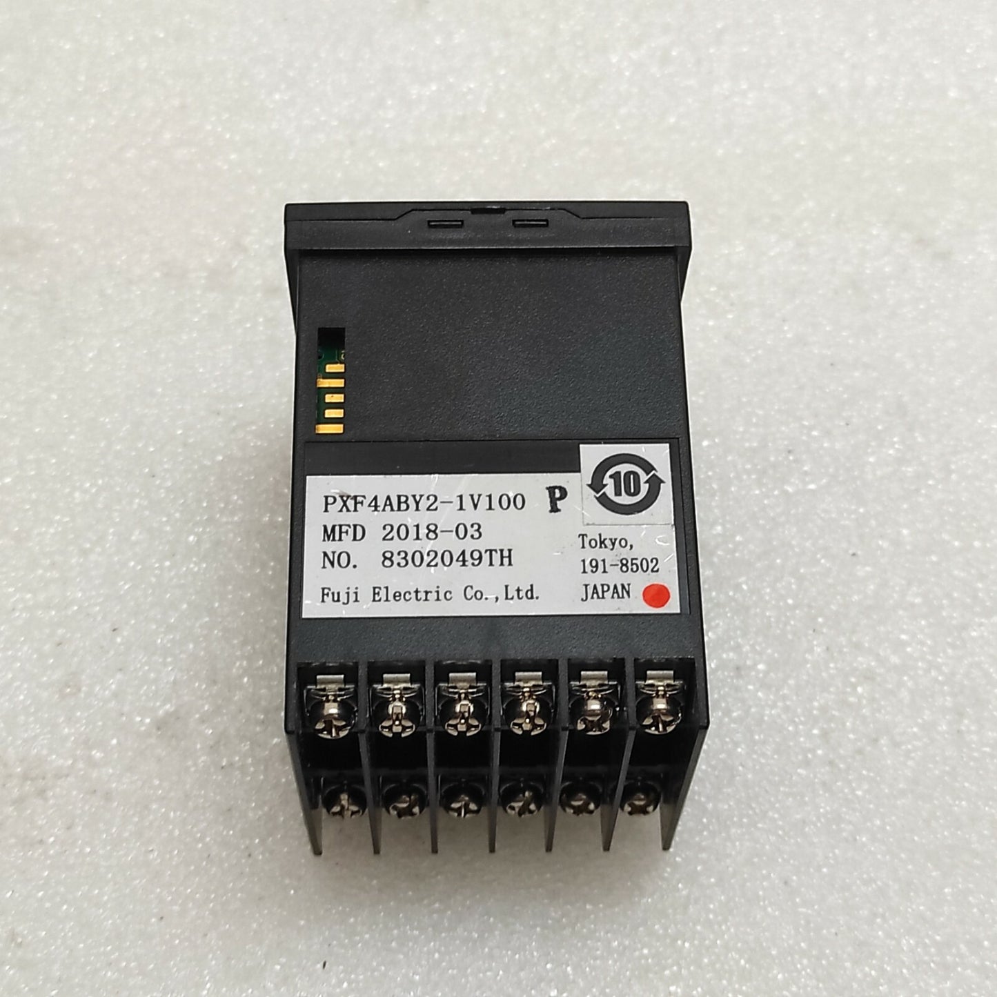 FUJI ELECTRIC PXF4 TEMPERATURE CONTROLLER PXF4ABY2-1V100-P 100-240V 48X48 MM