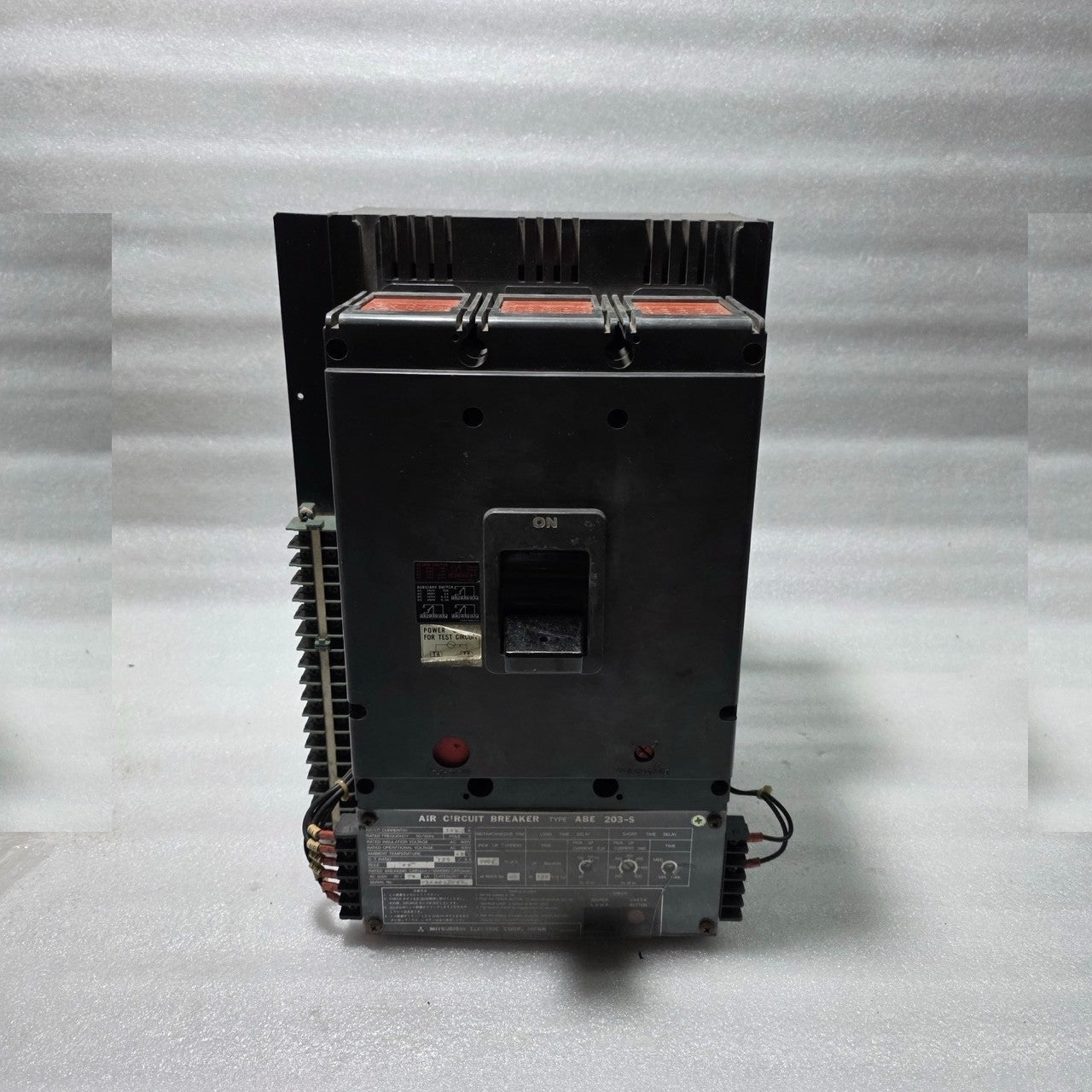 MITSUBISHI ABE 203-S AIR CIRCUIT BREAKER 104 A