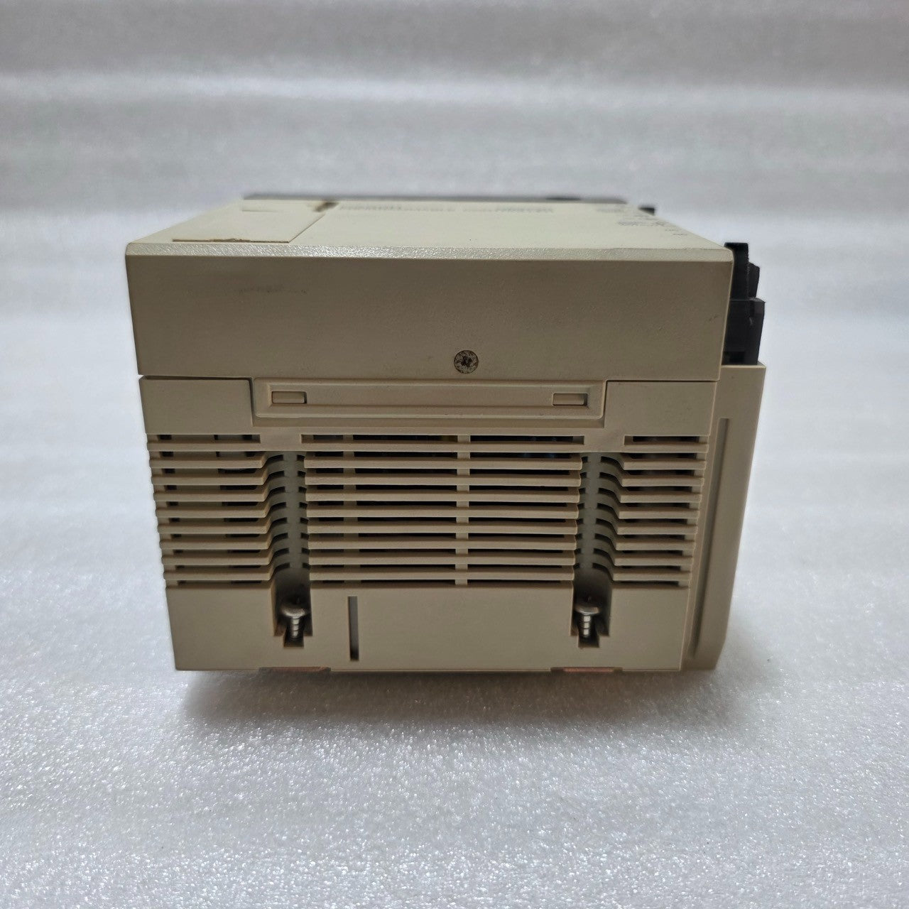 OMRON C200H-PS221 POWER SUPPLY MODULE 100-240VAC