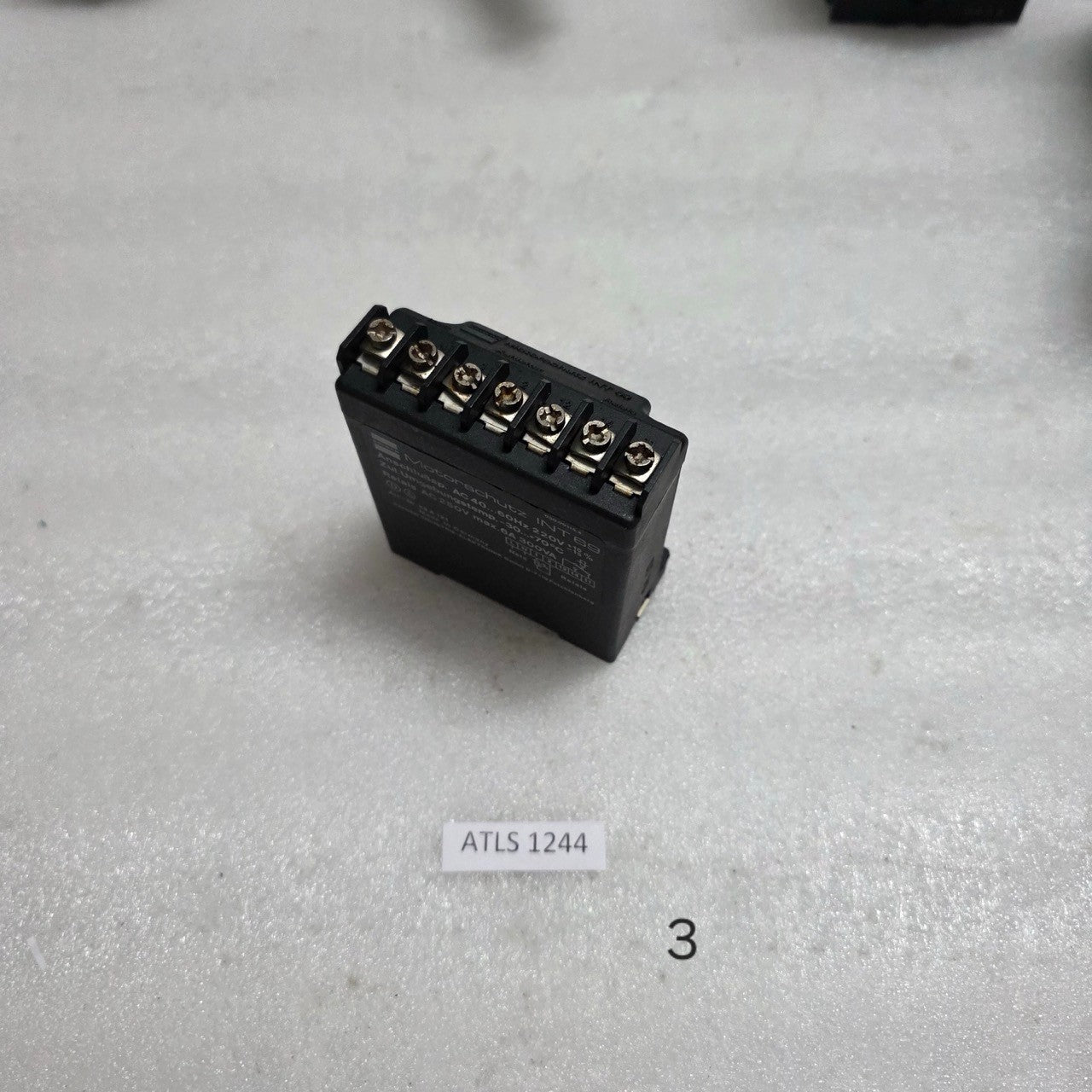 KRIWAN INT 69 MOTOR PROTECTION RELAY 030.00115.4 MOTORSCHUTZ 52 A 121