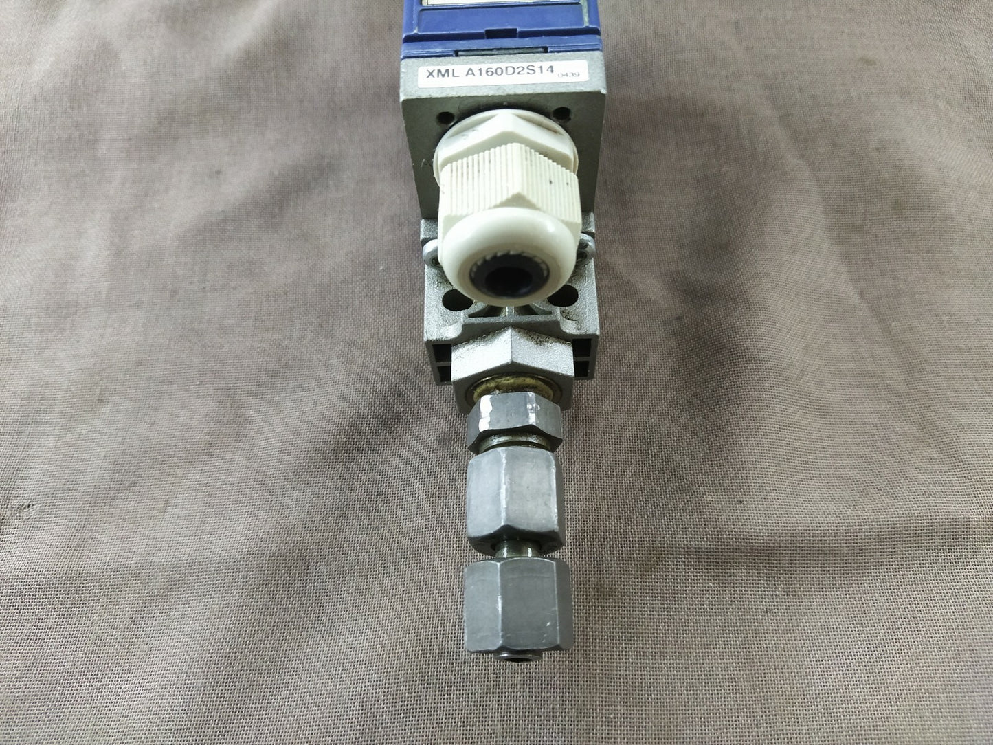 Telemecanique Nautilus XML A160D2S14 Pressure Switch XMLA160D2S14