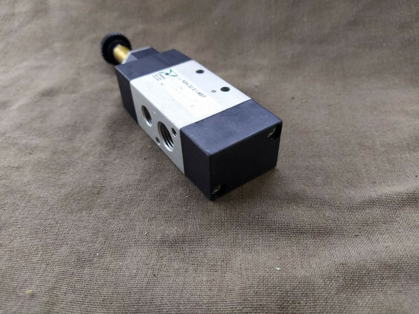 Pneumax 484.32.0.1.M57 Solenoid Spring Valve 10 BAR