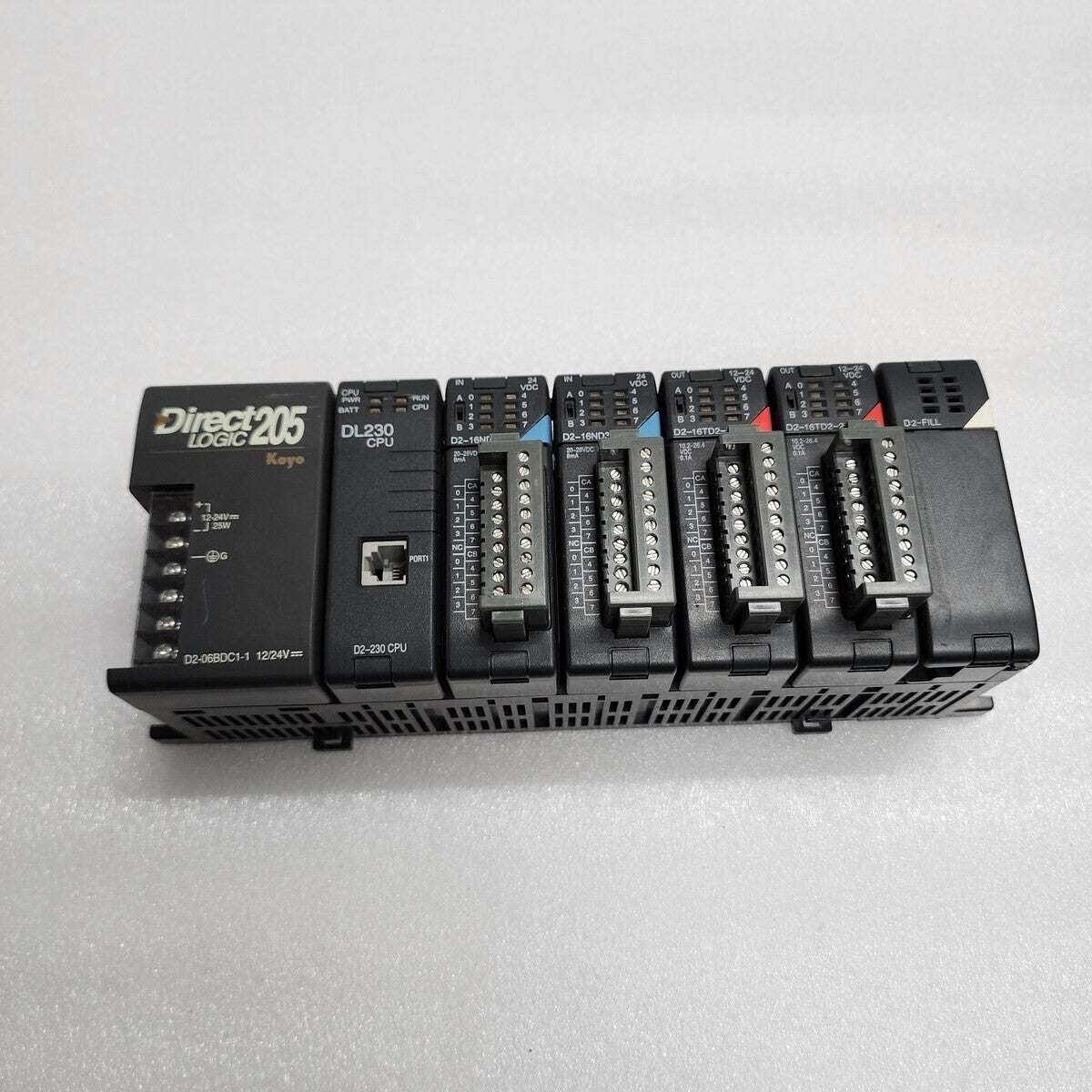 DIRECT LOGIC 205 KOYO PLC DL230 CPU D2-16ND3-2 IN D2-16TD2-2 OUT D2-06BDC1-1