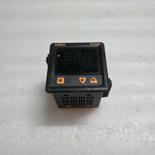 SELEC TC203AX DIGITAL PID/ON-OFF TEMPERATURE CONTROLLER