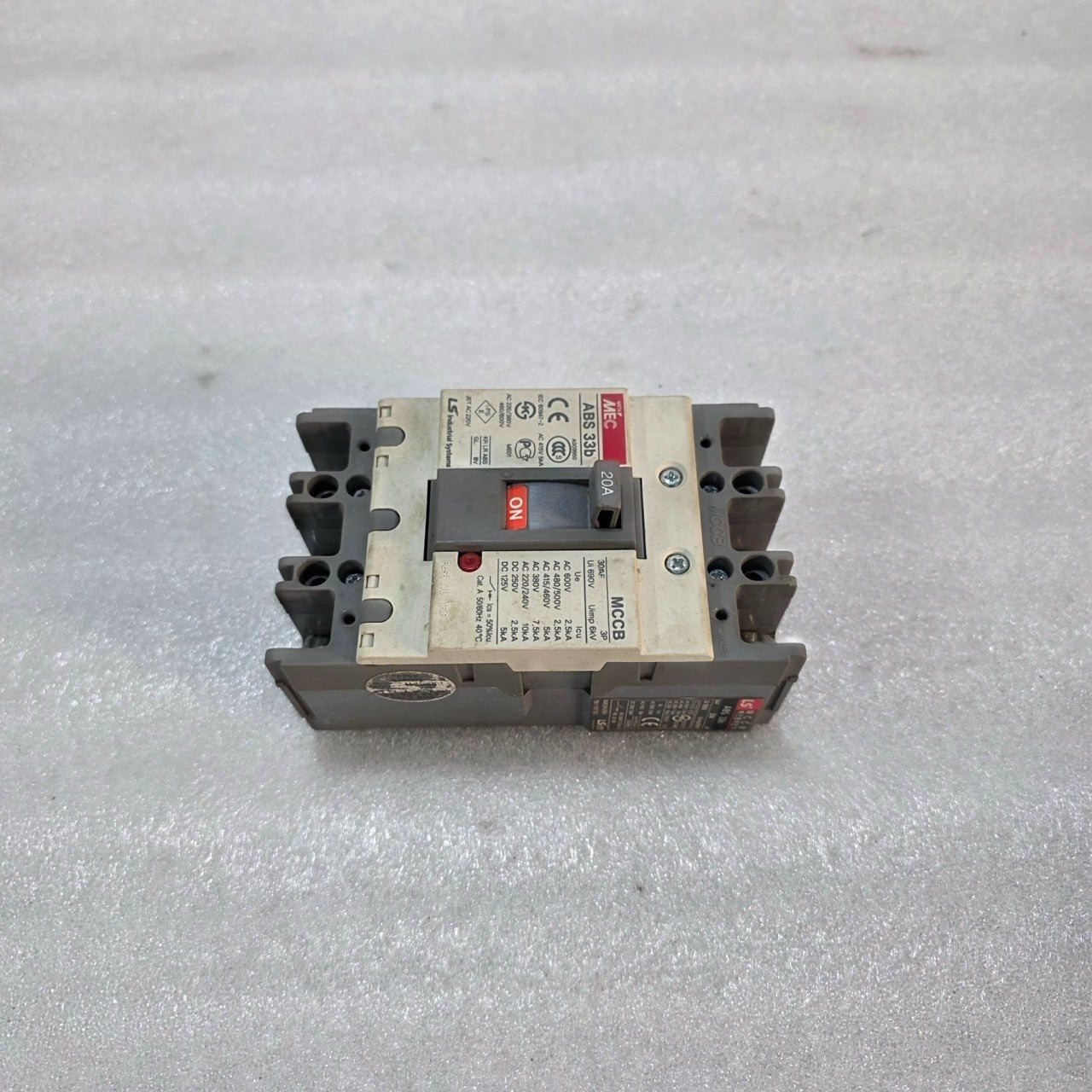 LS ABS 33B 3-POLE CIRCUIT BREAKER 20A
