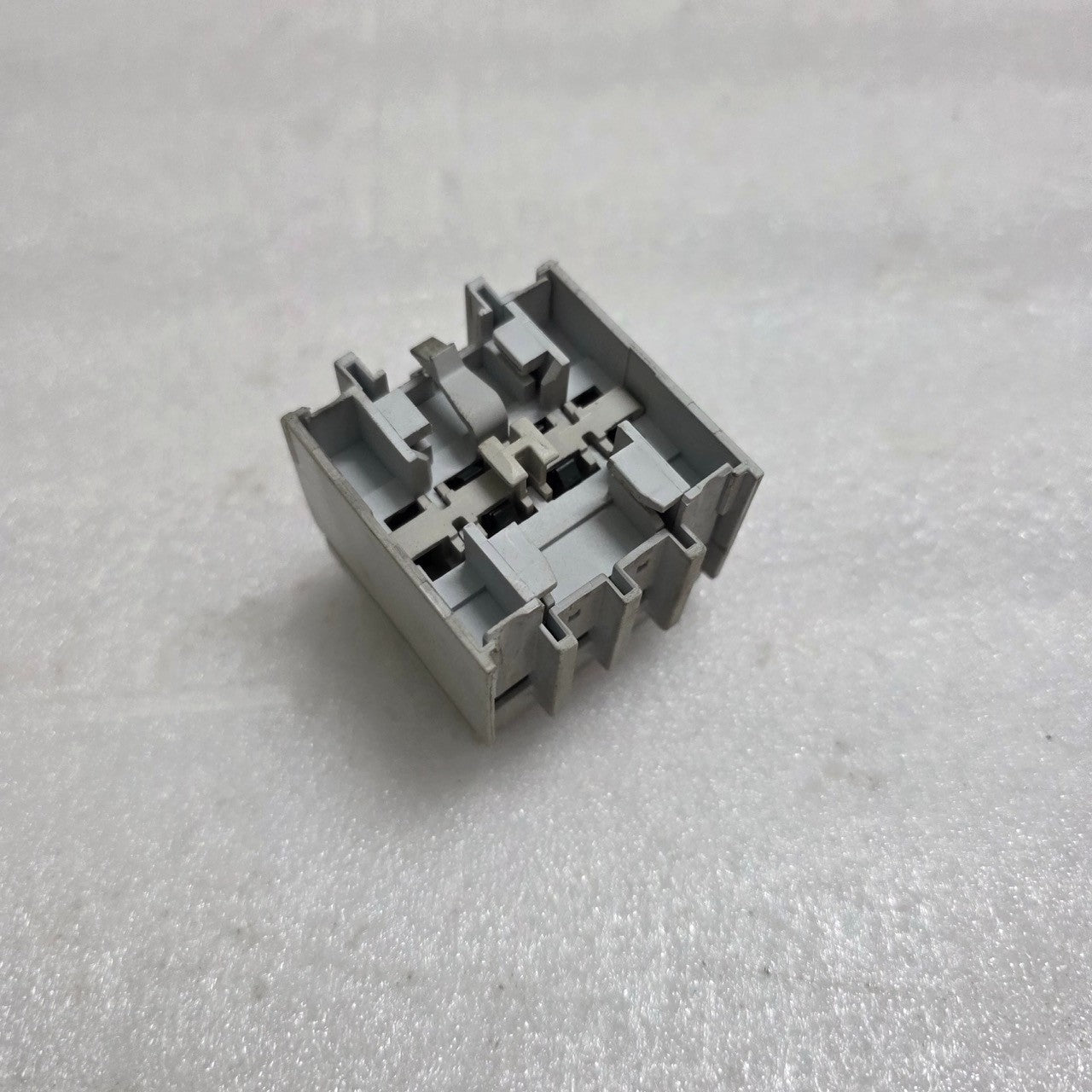 2 UNIT X ALLEN BRADLEY CAT 100-F SER B AUXILIARY CONTACT BLOCK LOT OF 2 UNIT